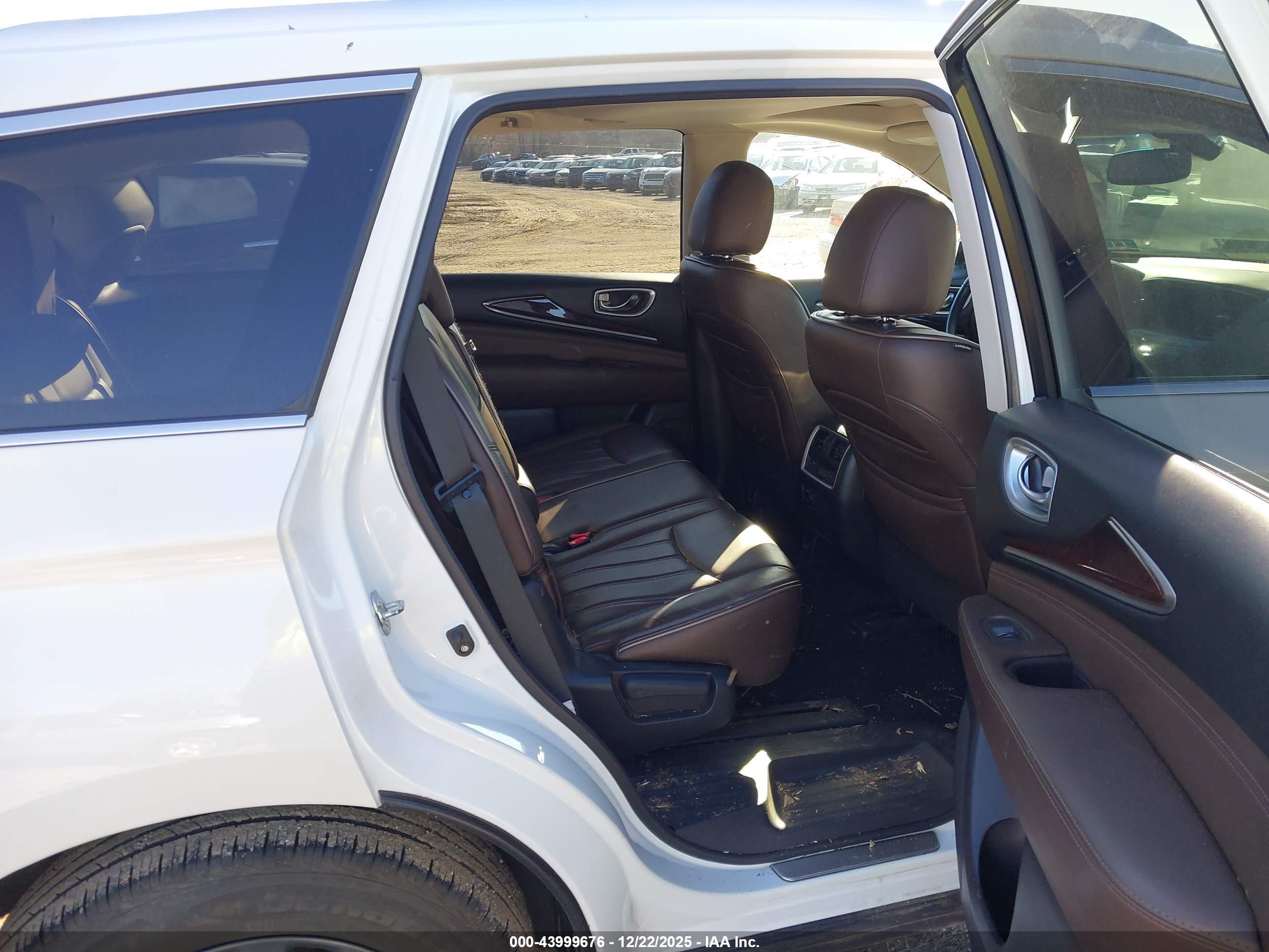 INFINITI QX60 image 8