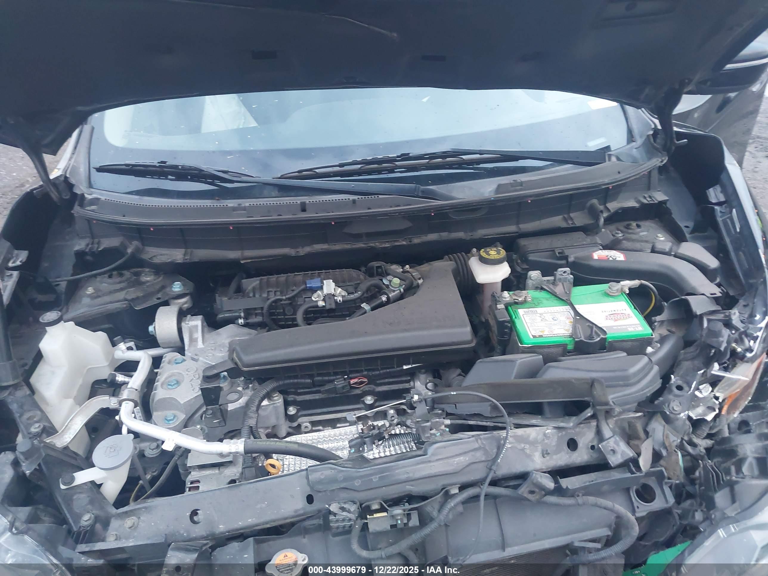 NISSAN ROGUE image 10