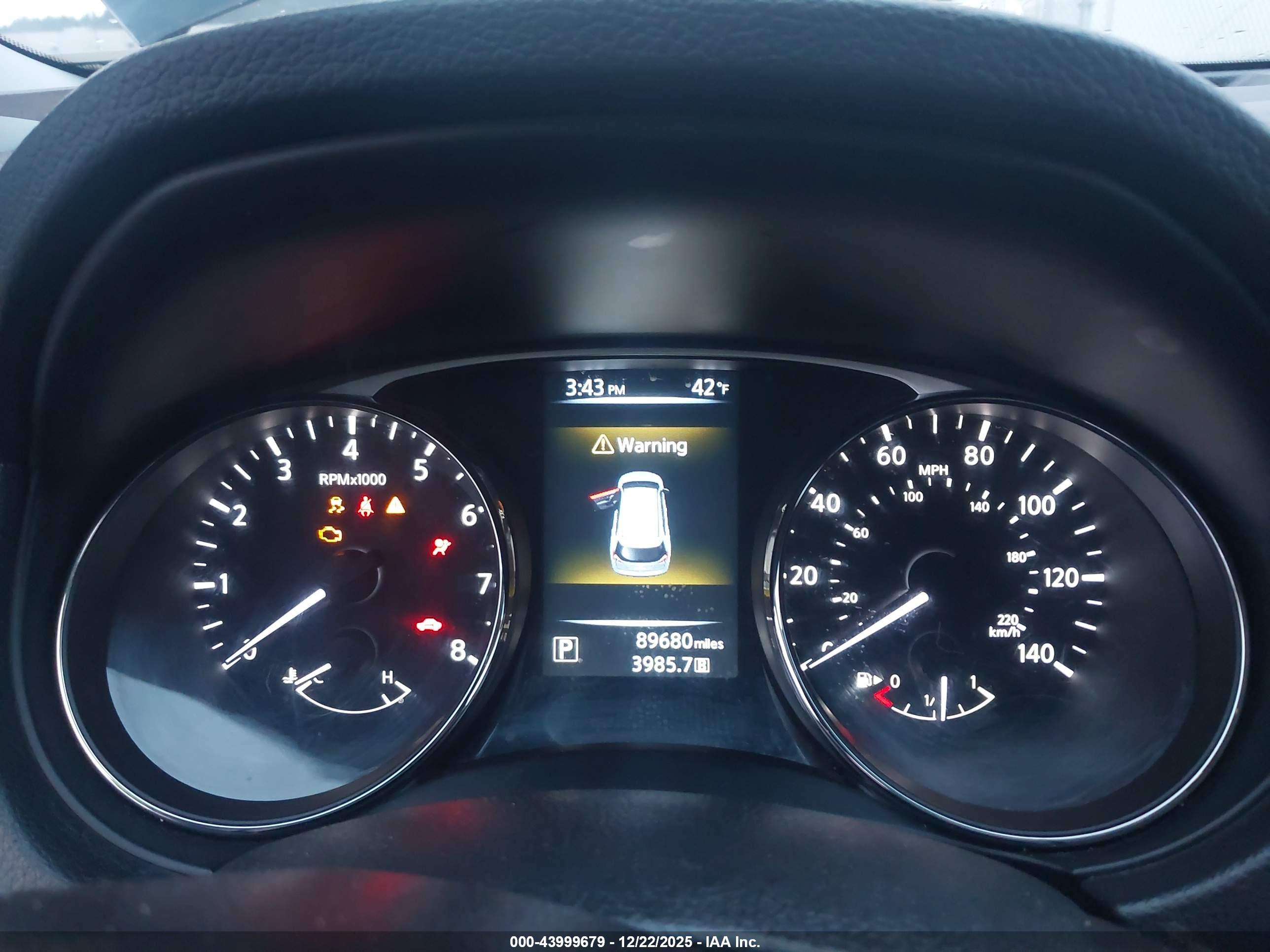 NISSAN ROGUE image 7
