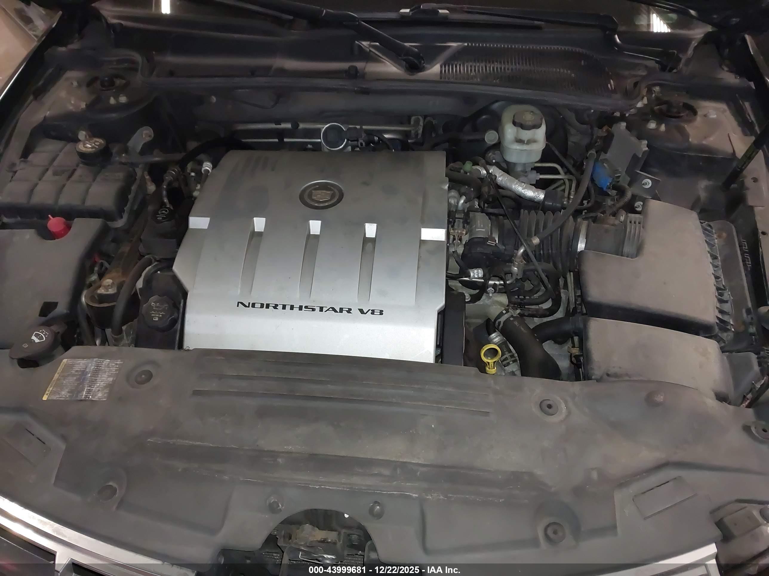 CADILLAC DTS image 10