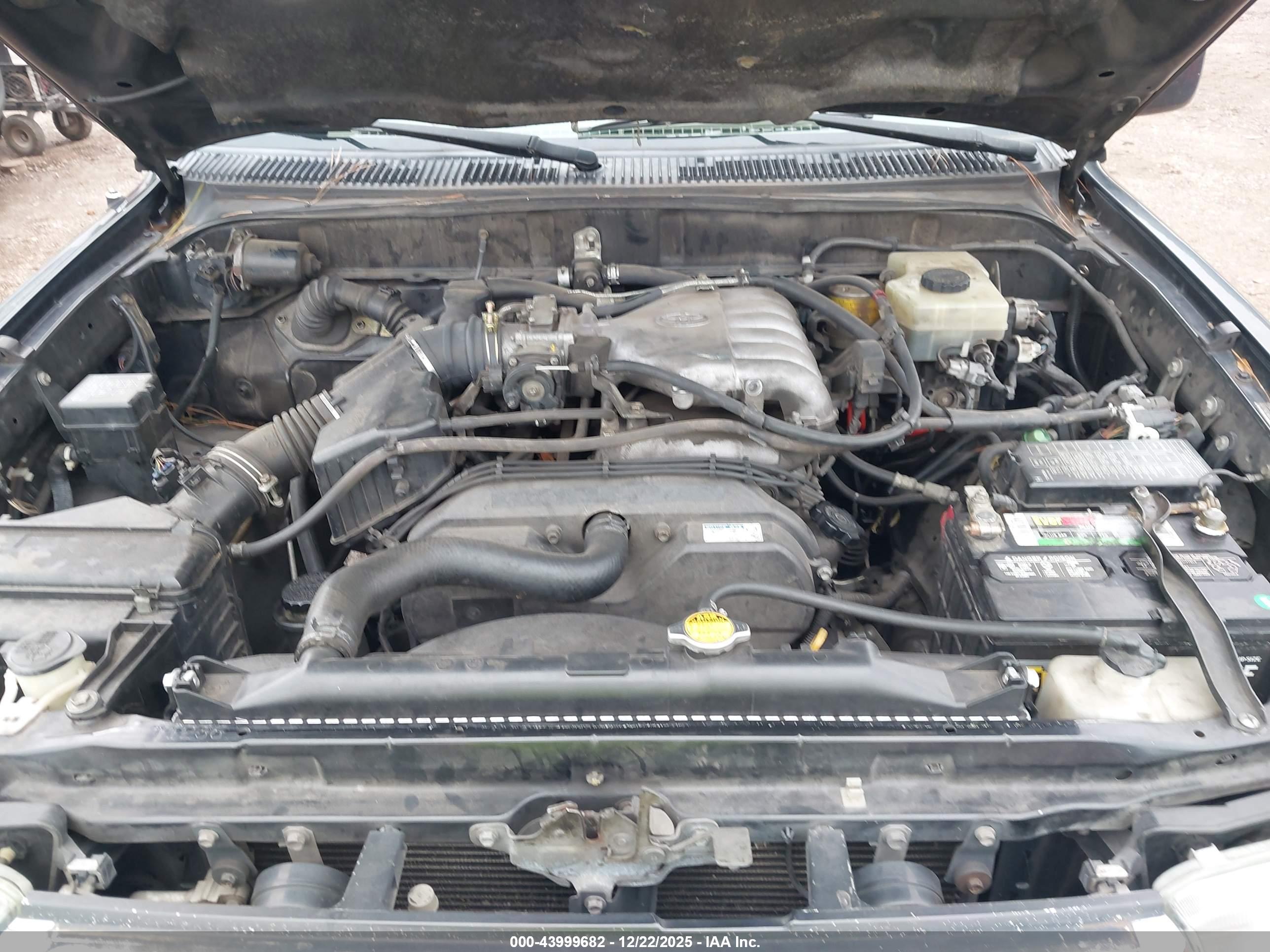 TOYOTA 4RUNNER image 10