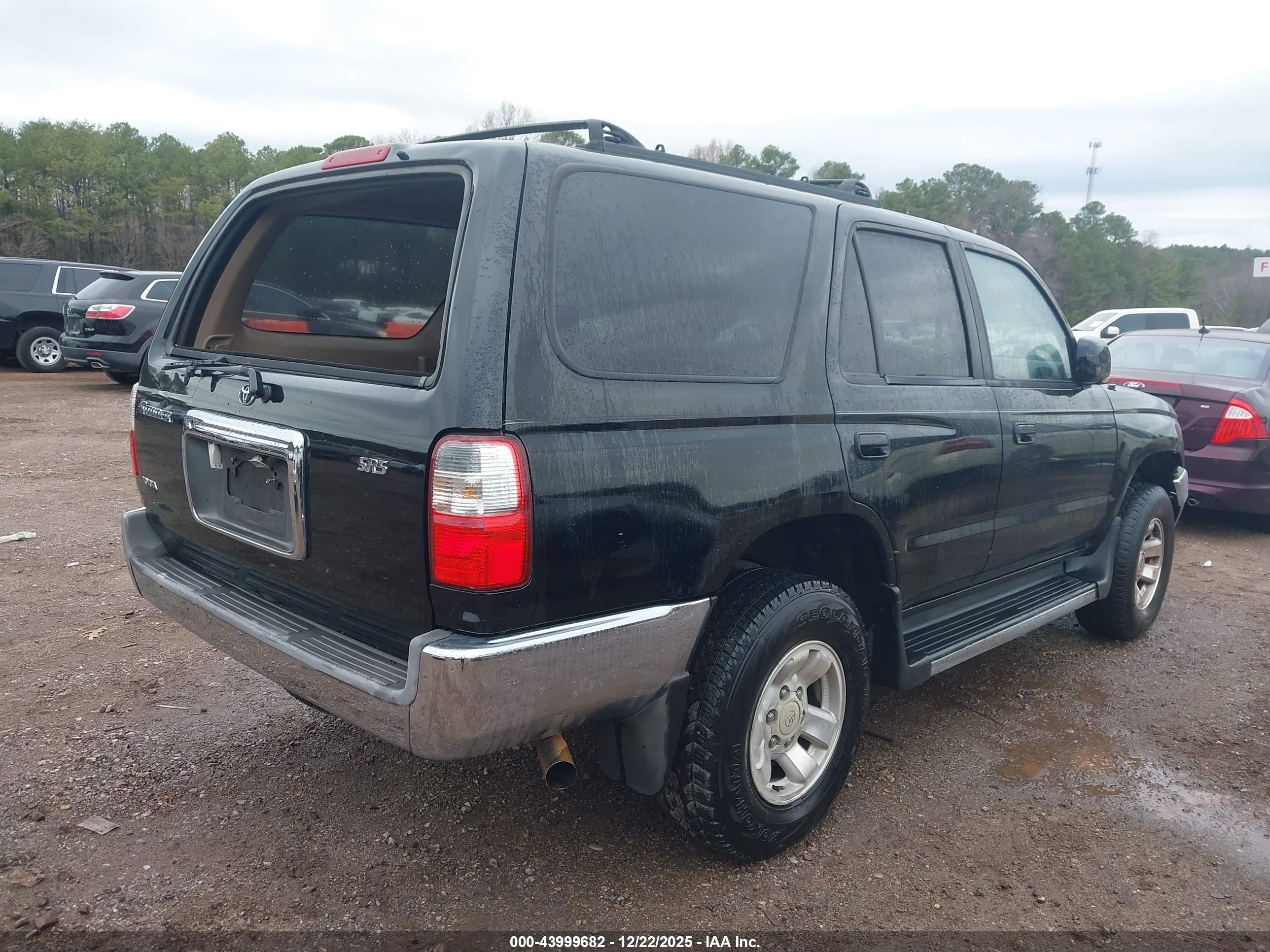 TOYOTA 4RUNNER image 4