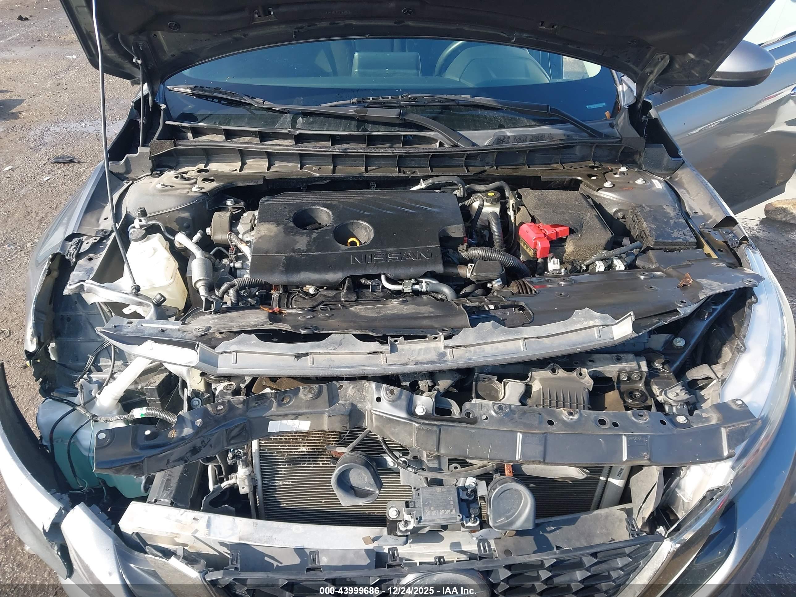 NISSAN ALTIMA image 10