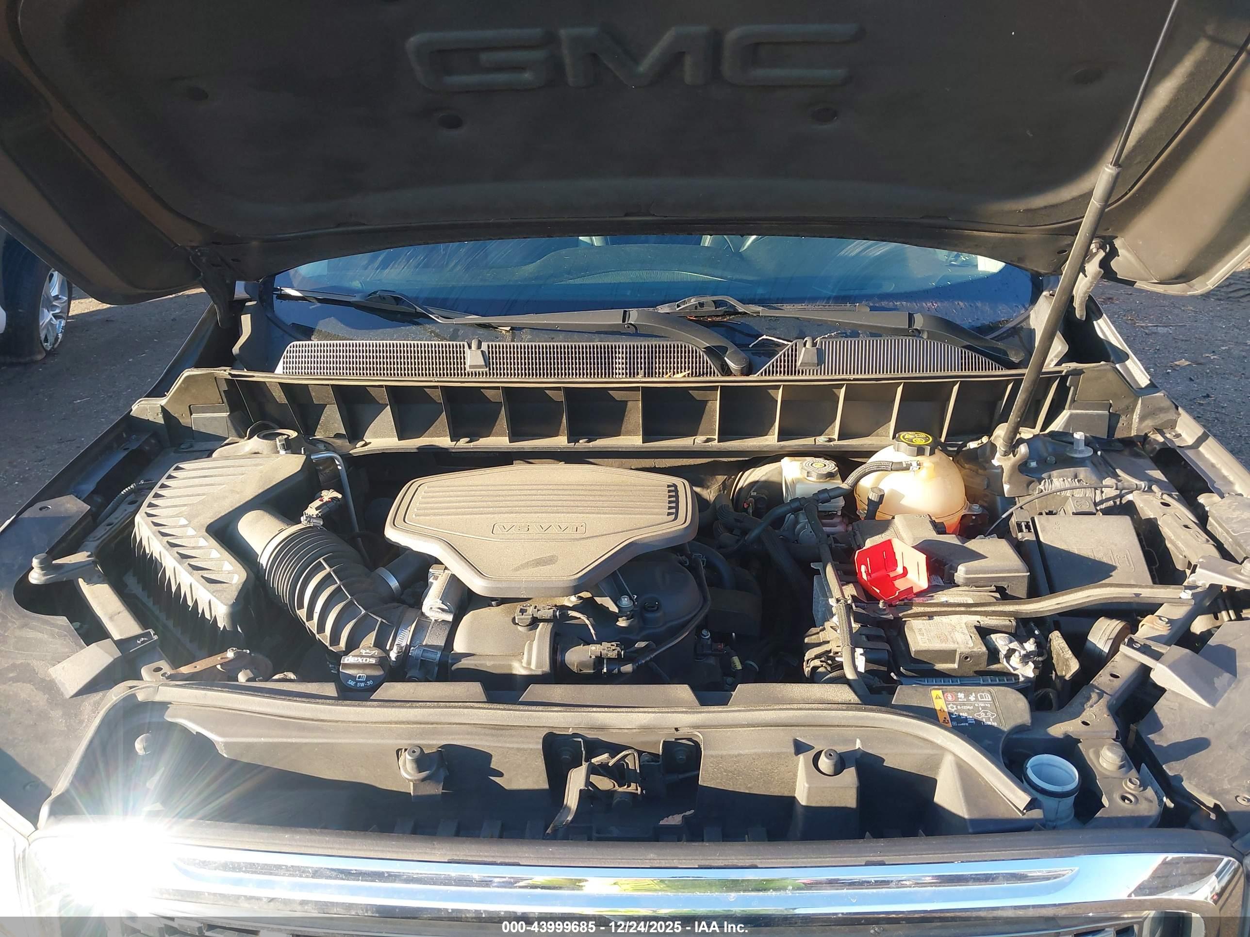 GMC ACADIA image 10