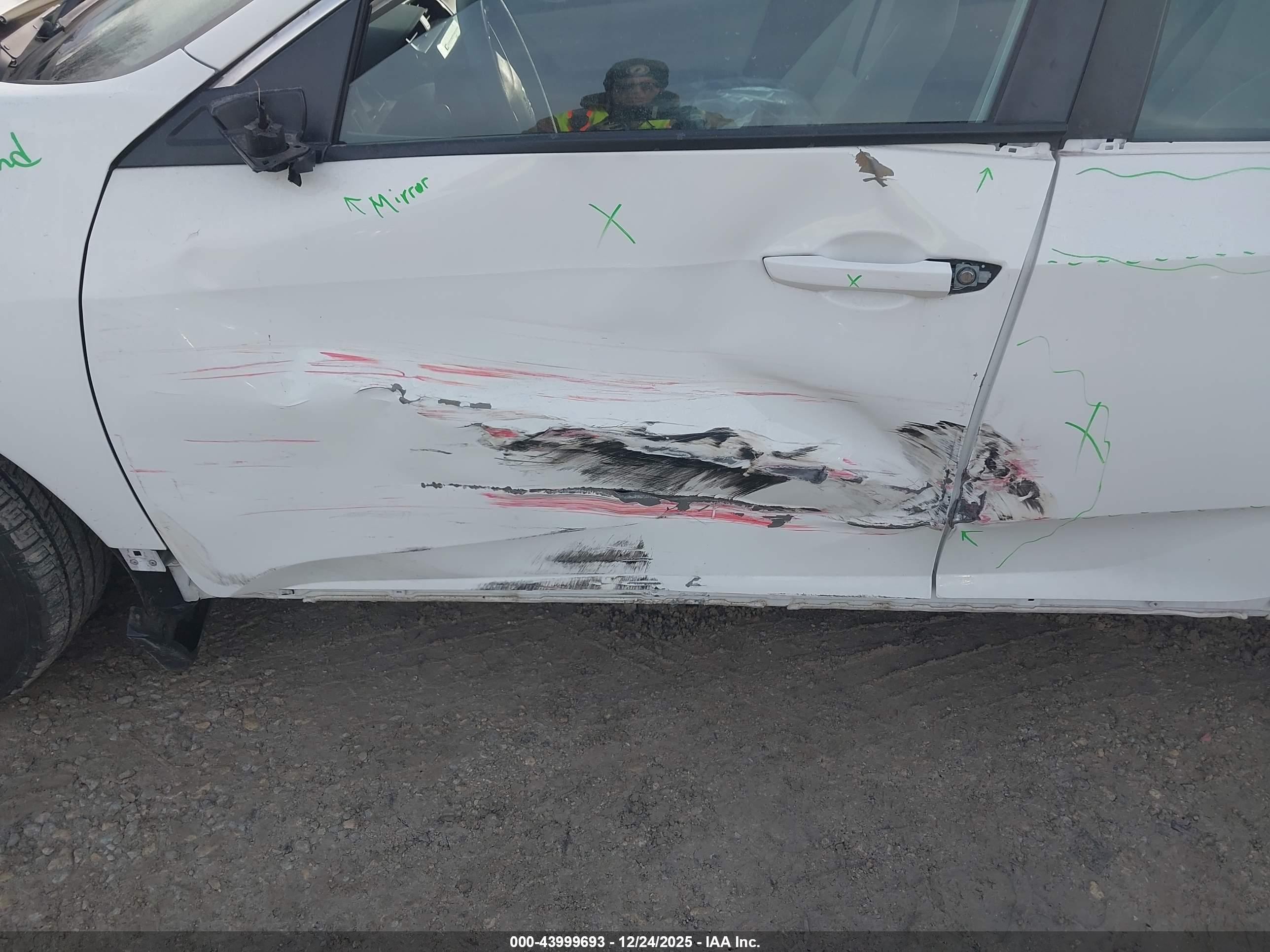 HONDA CIVIC image 6