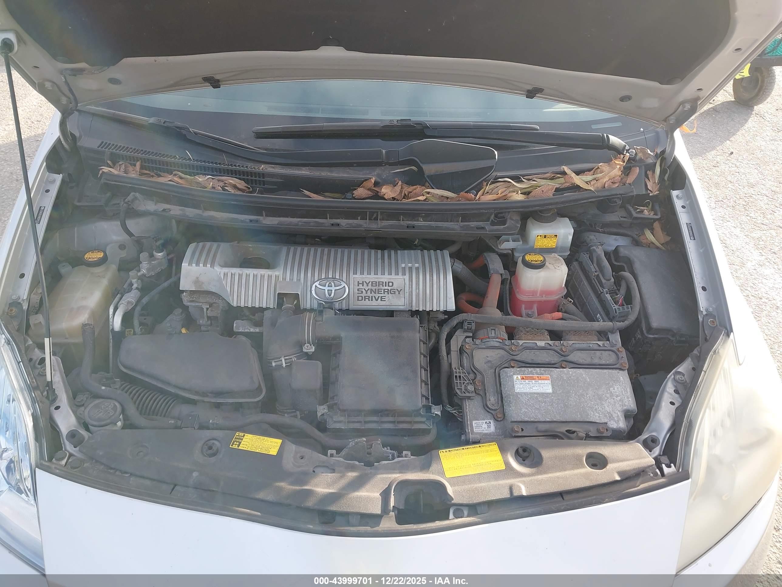 TOYOTA PRIUS image 10