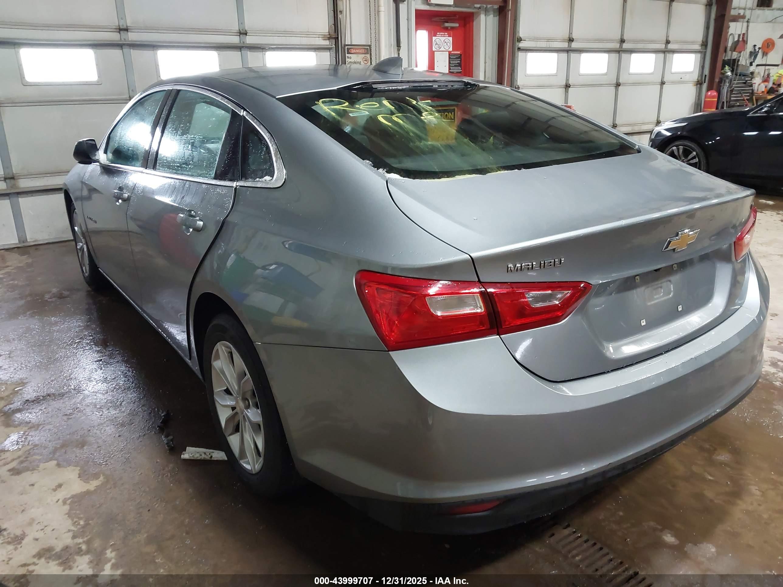 CHEVROLET MALIBU image 3