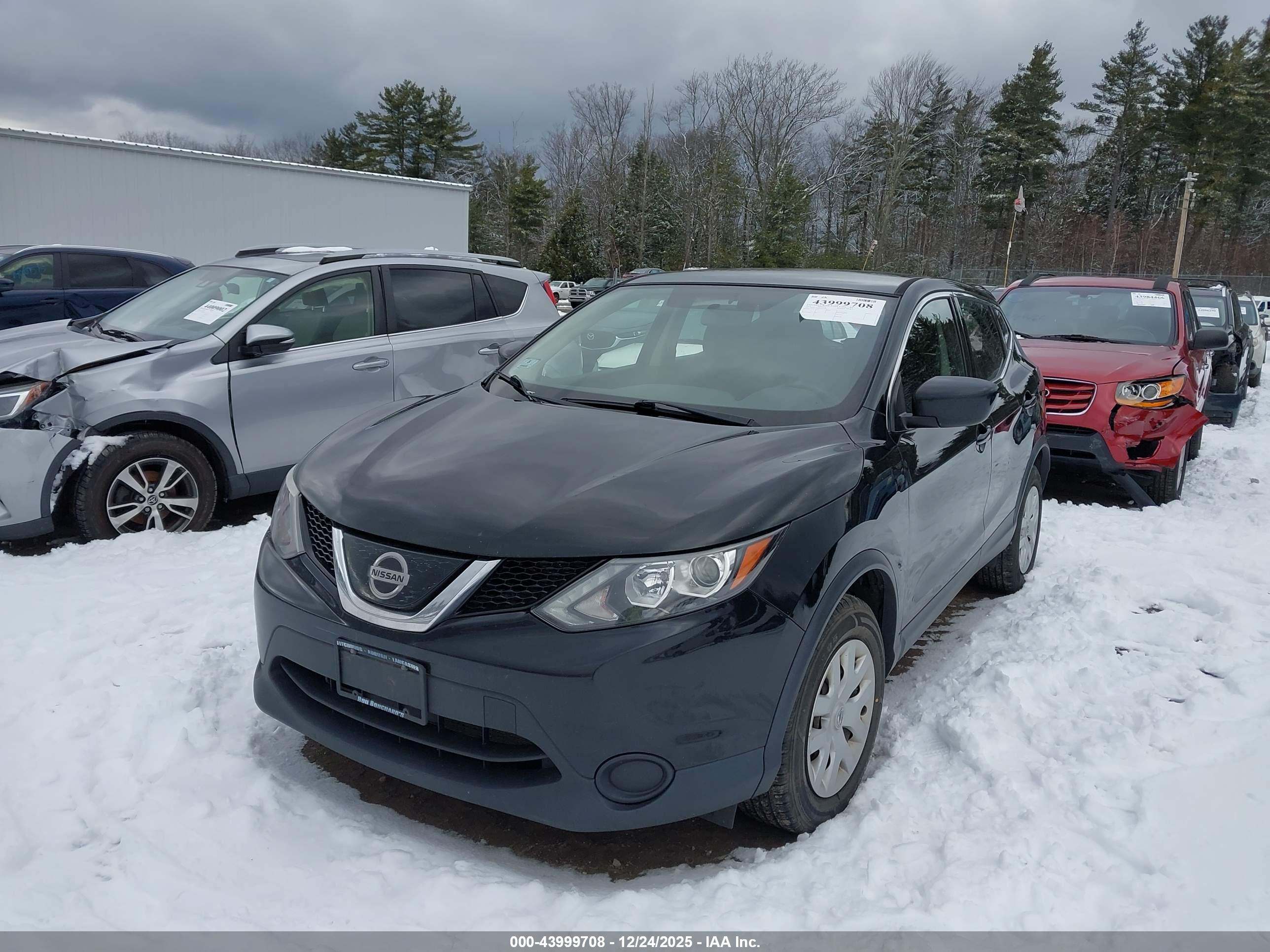 NISSAN ROGUE image 2