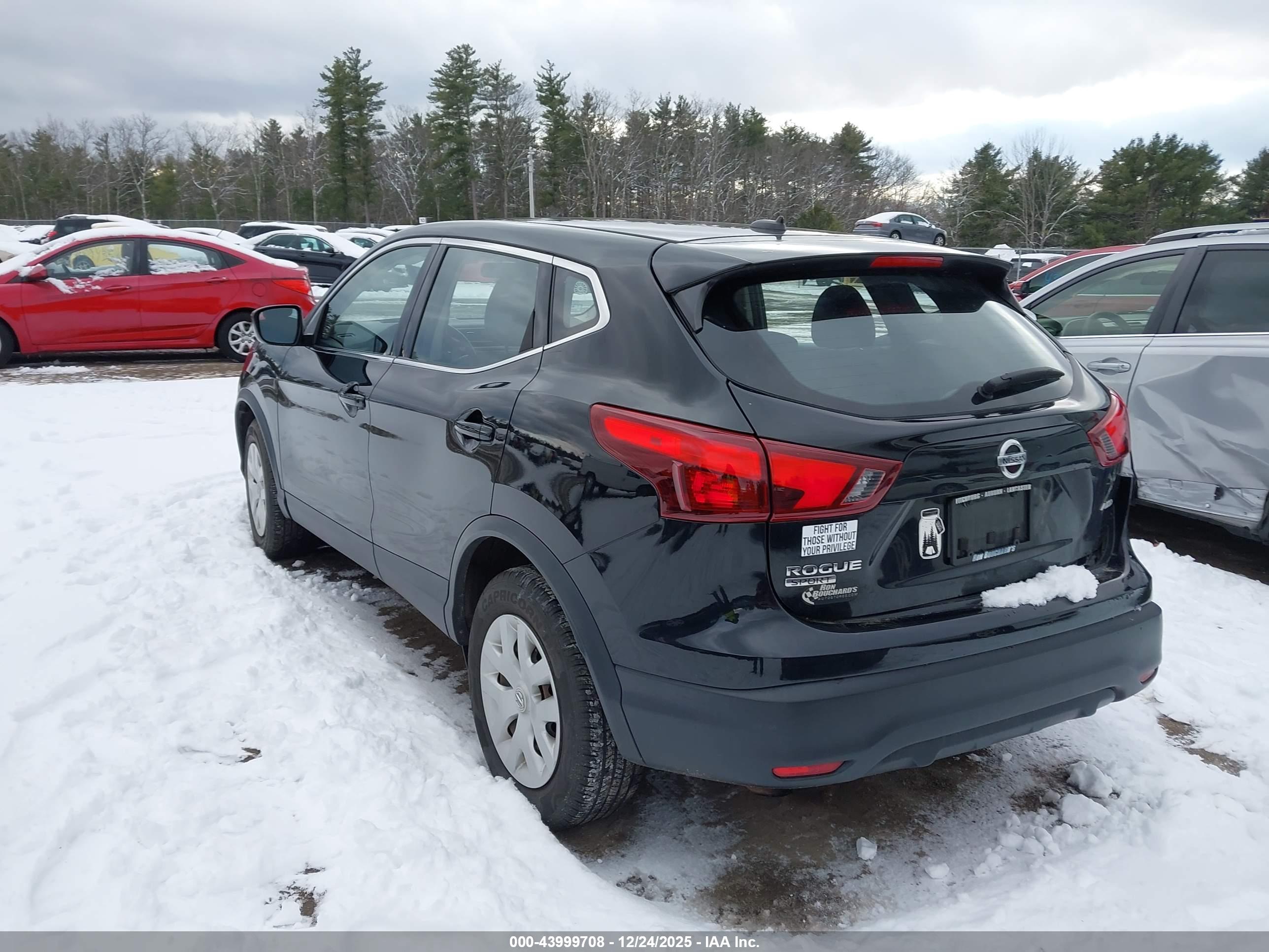 NISSAN ROGUE image 3