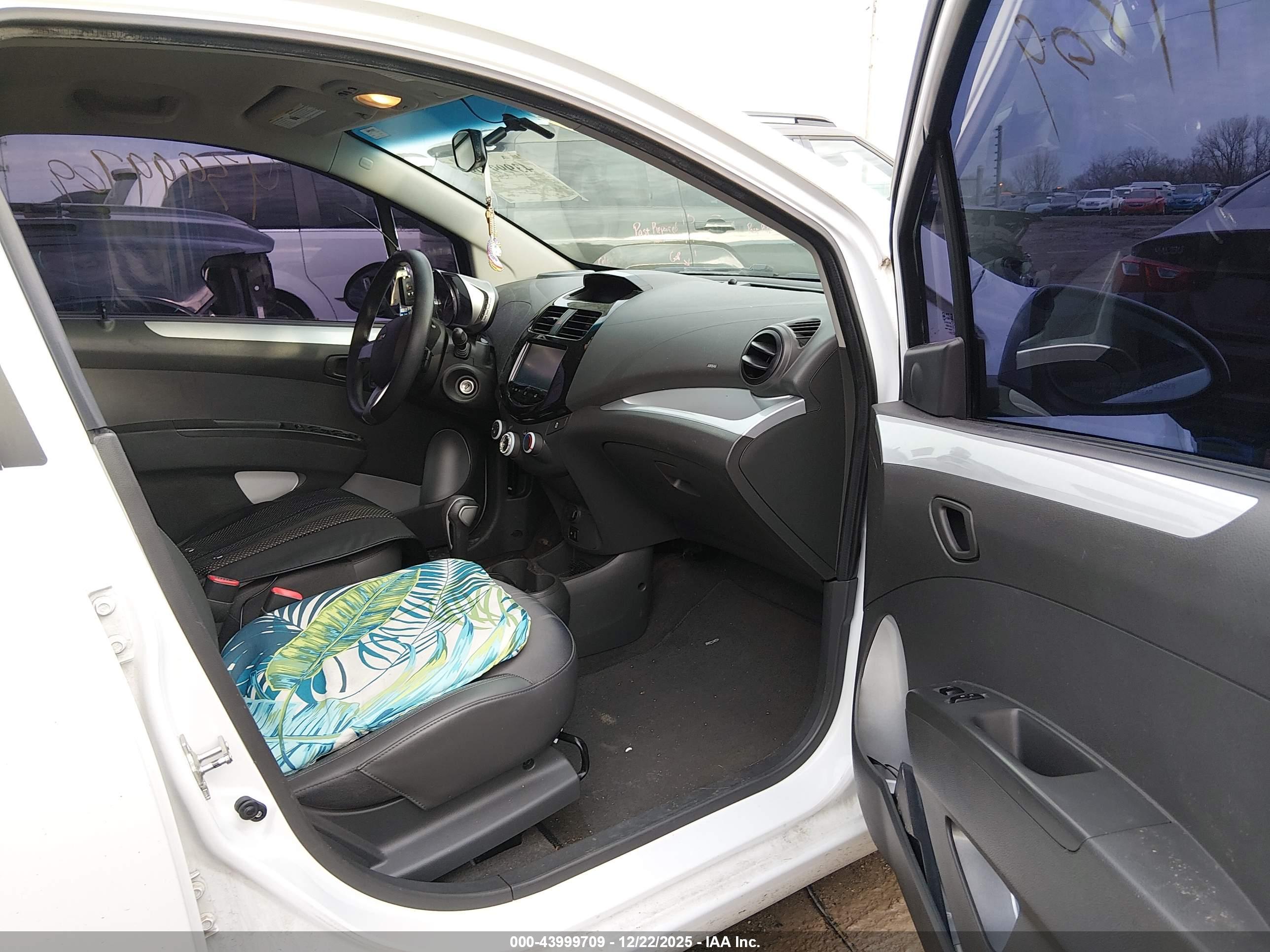 CHEVROLET SPARK image 5