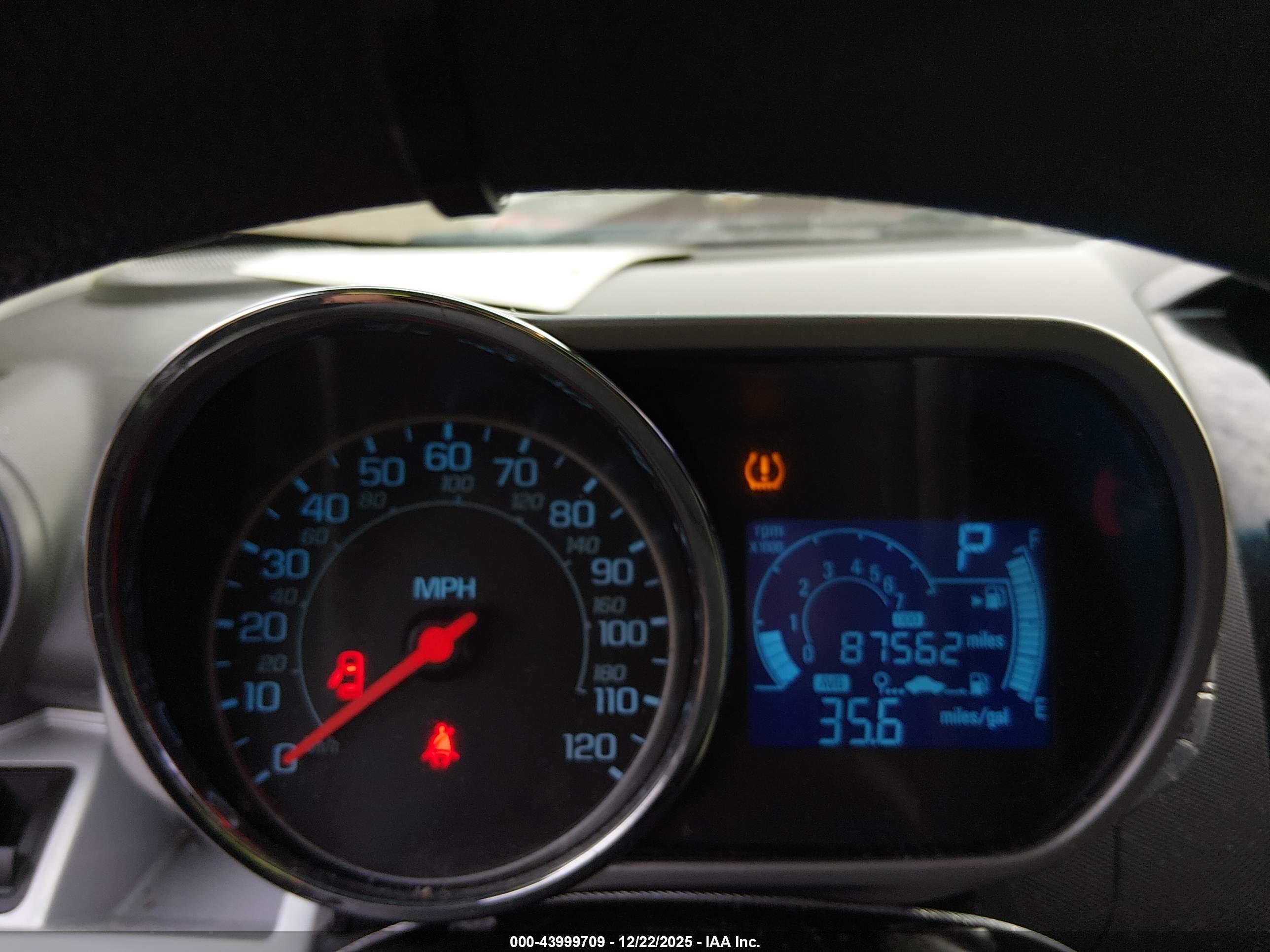 CHEVROLET SPARK image 7