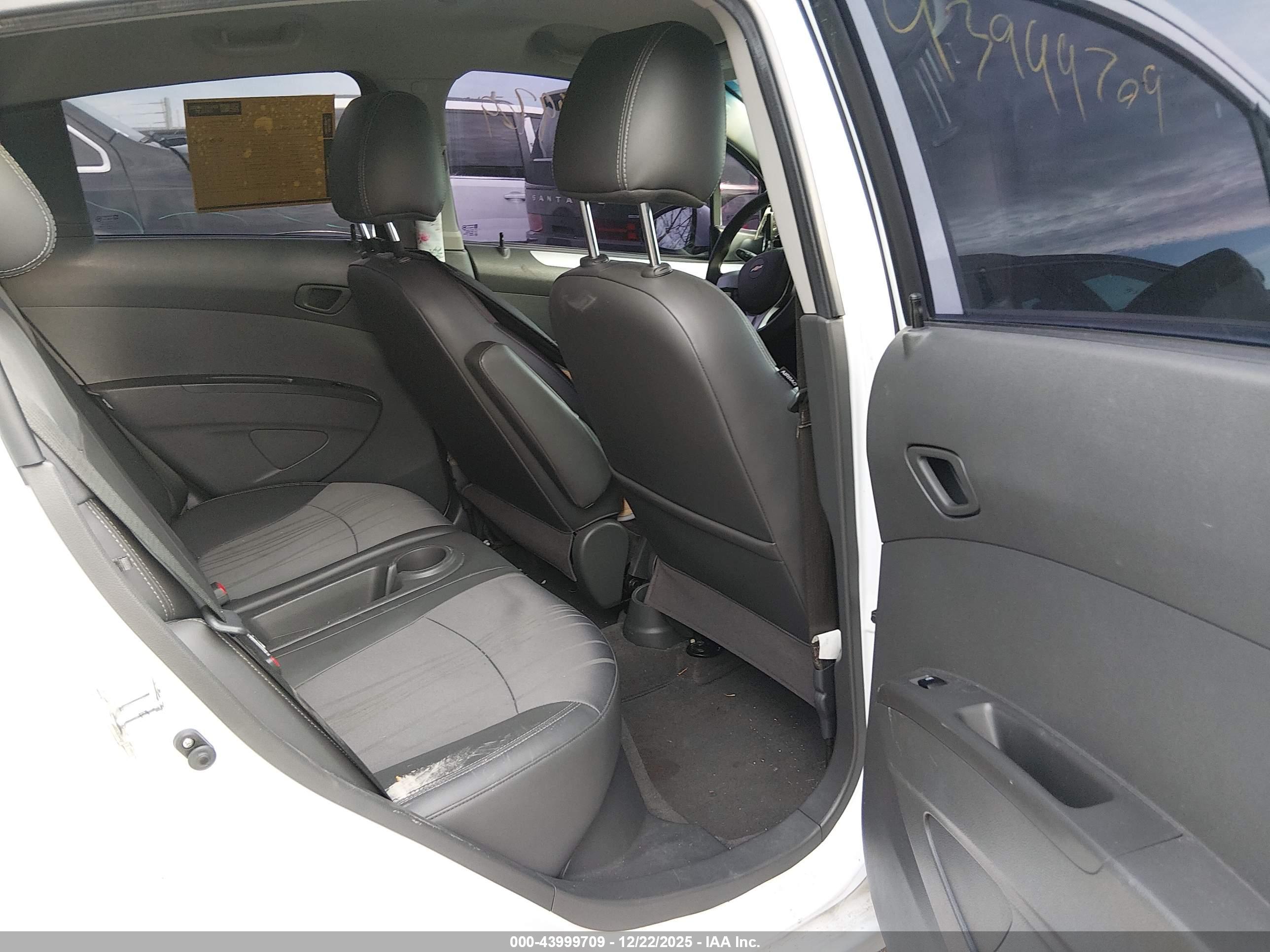 CHEVROLET SPARK image 8