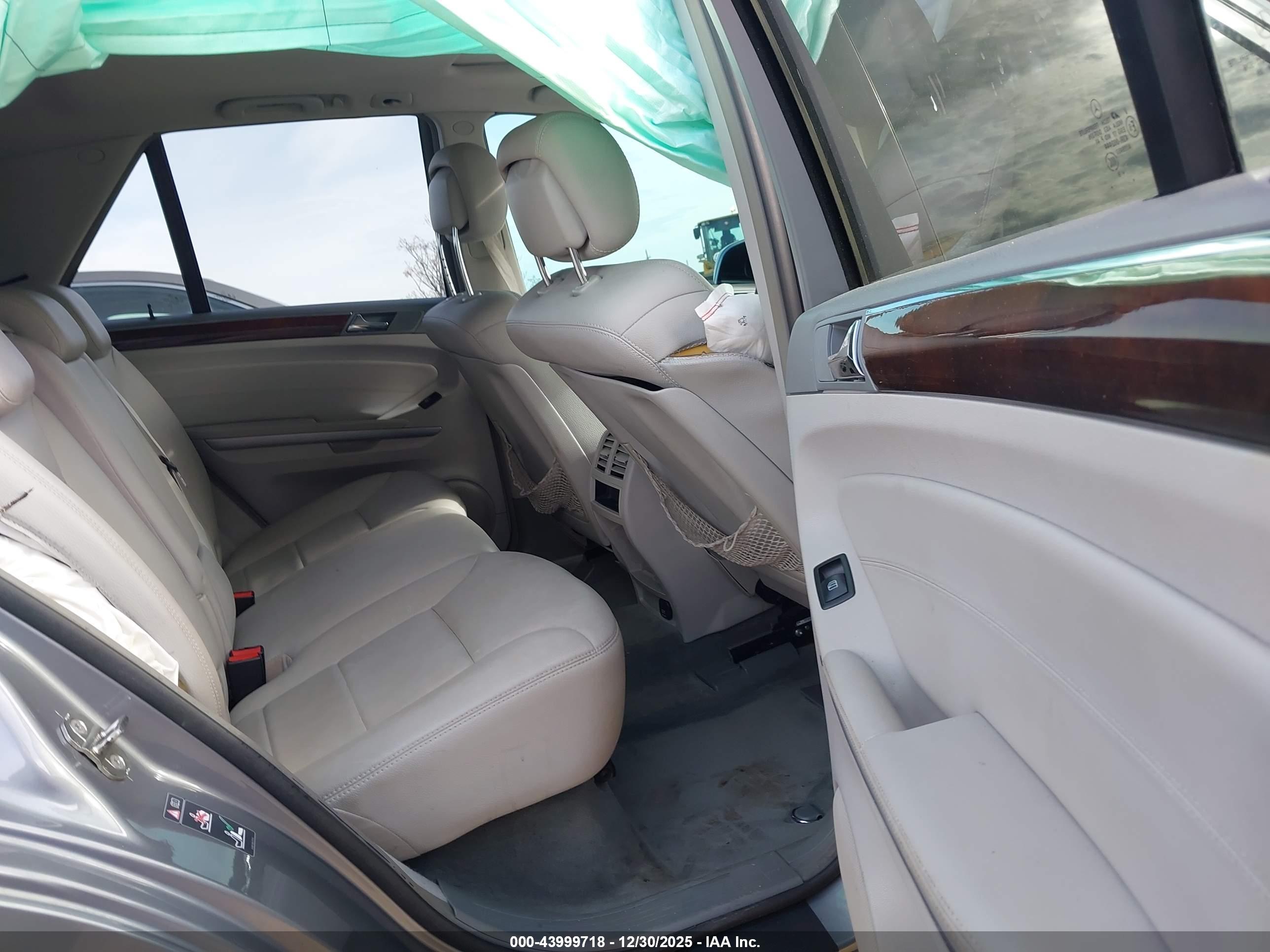 MERCEDES-BENZ ML image 8