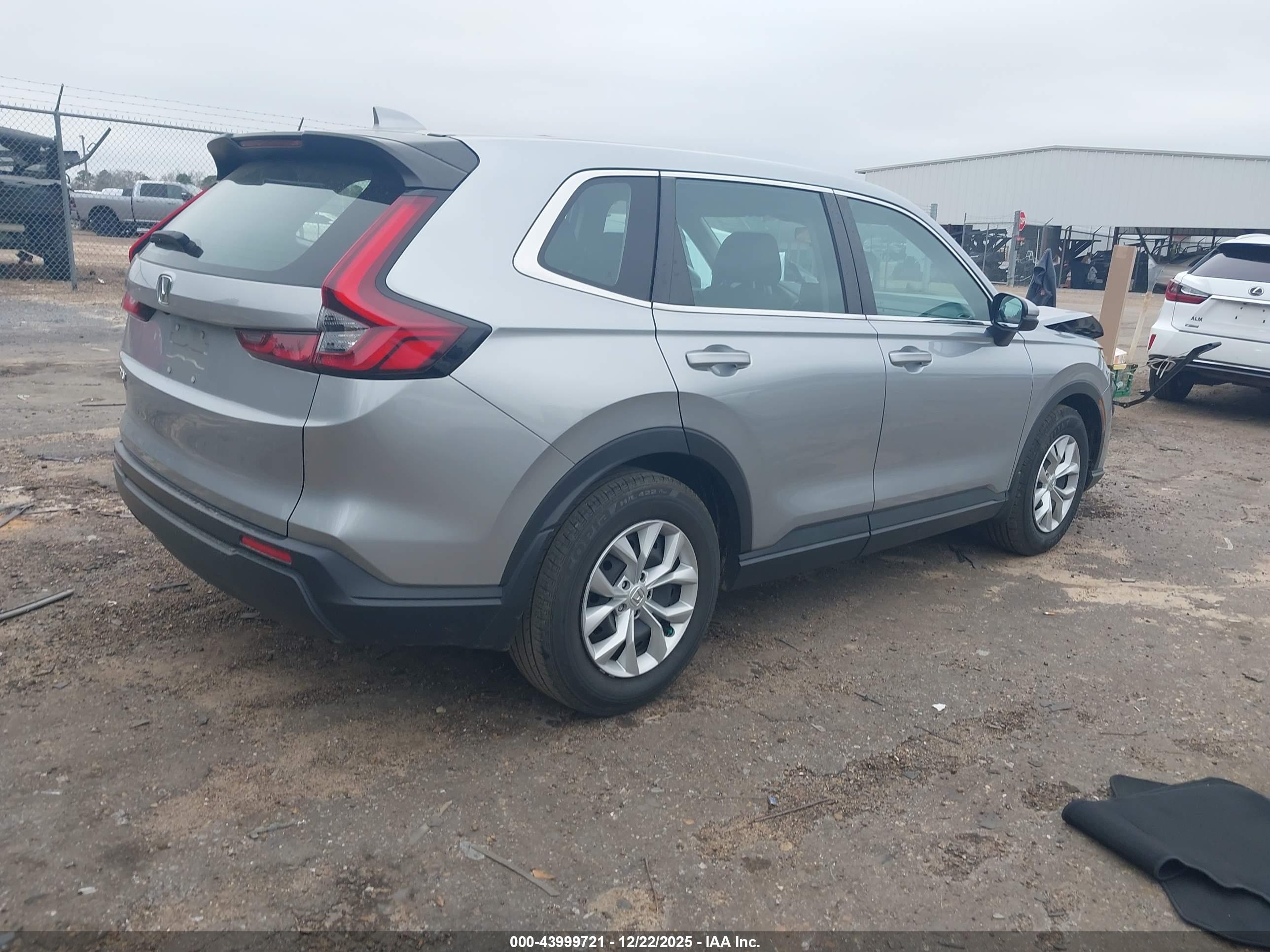 HONDA CR-V image 4