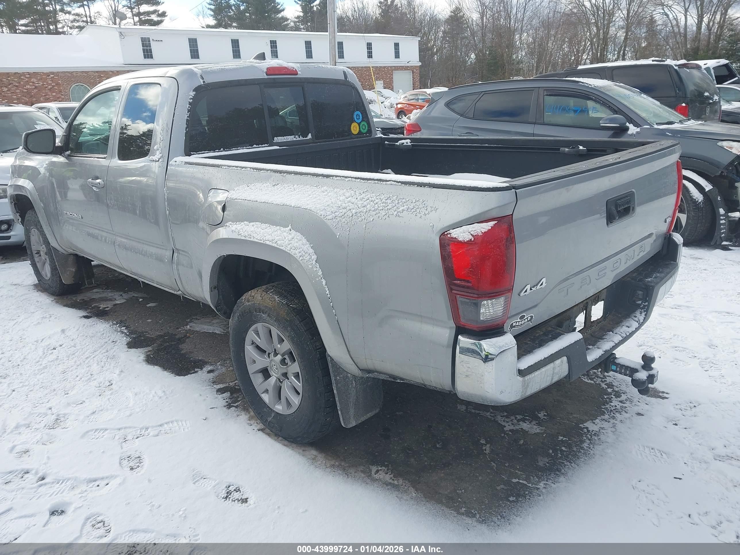 TOYOTA TACOMA image 3