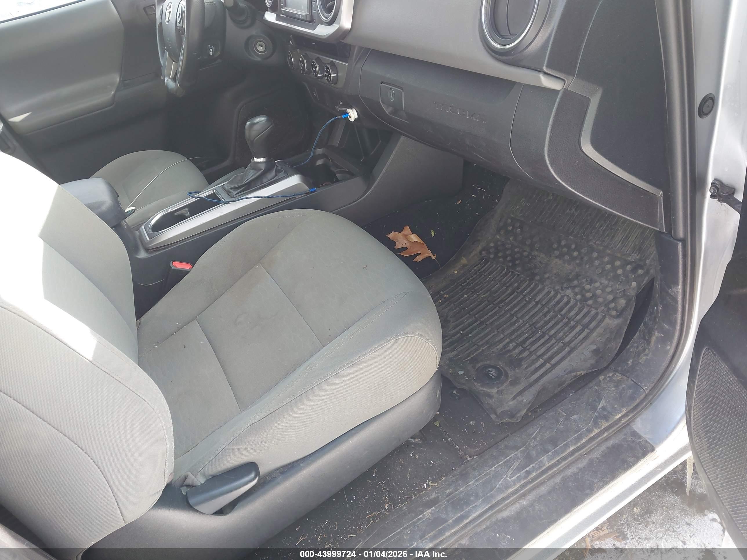 TOYOTA TACOMA image 5