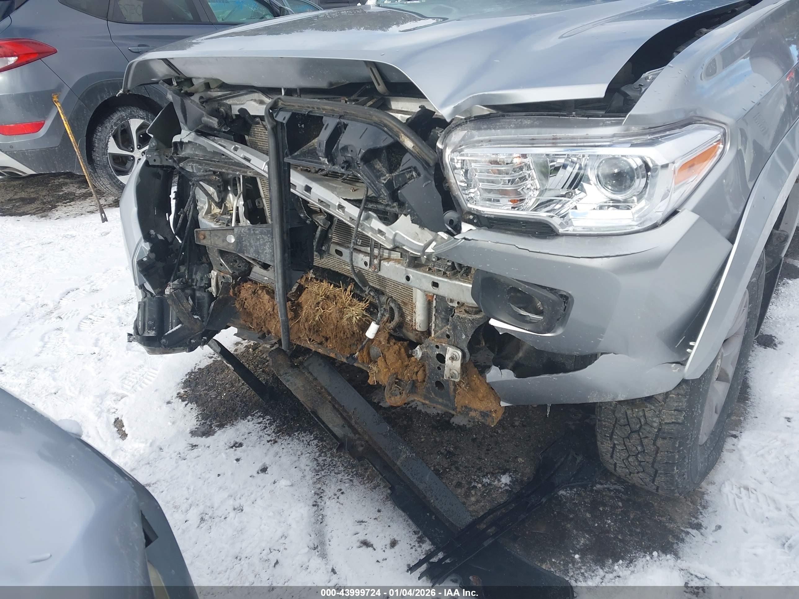 TOYOTA TACOMA image 6