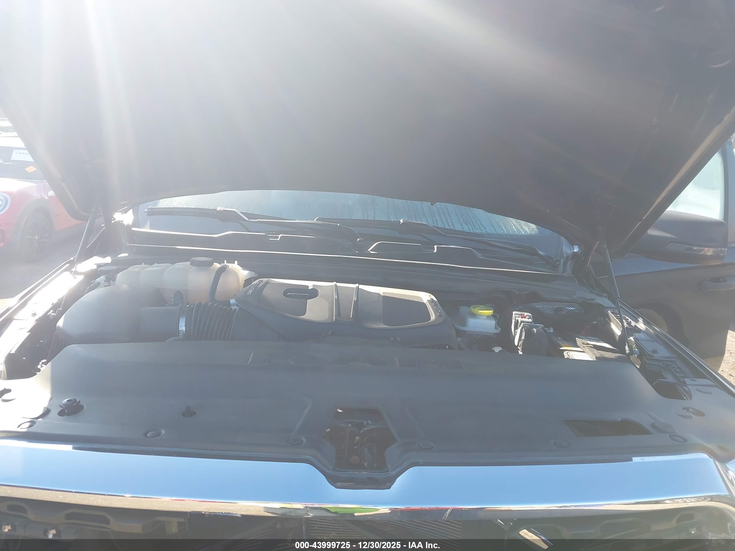 RAM 1500 image 10
