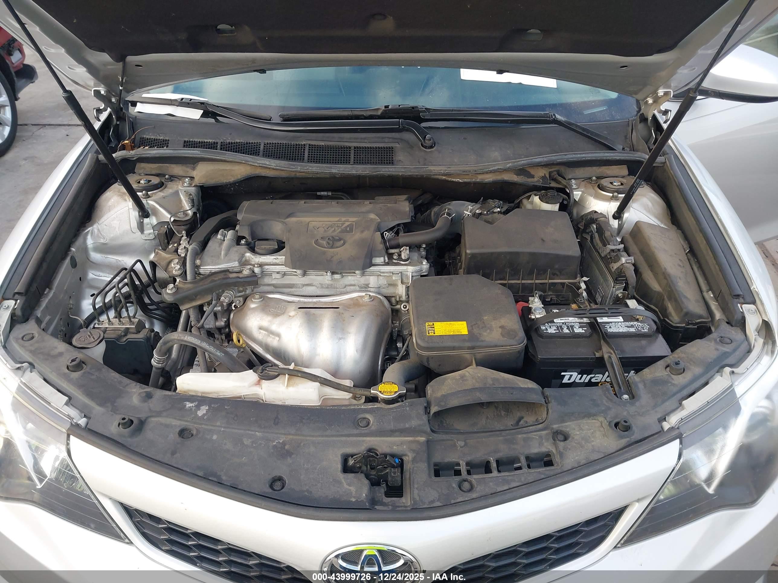 TOYOTA CAMRY image 10