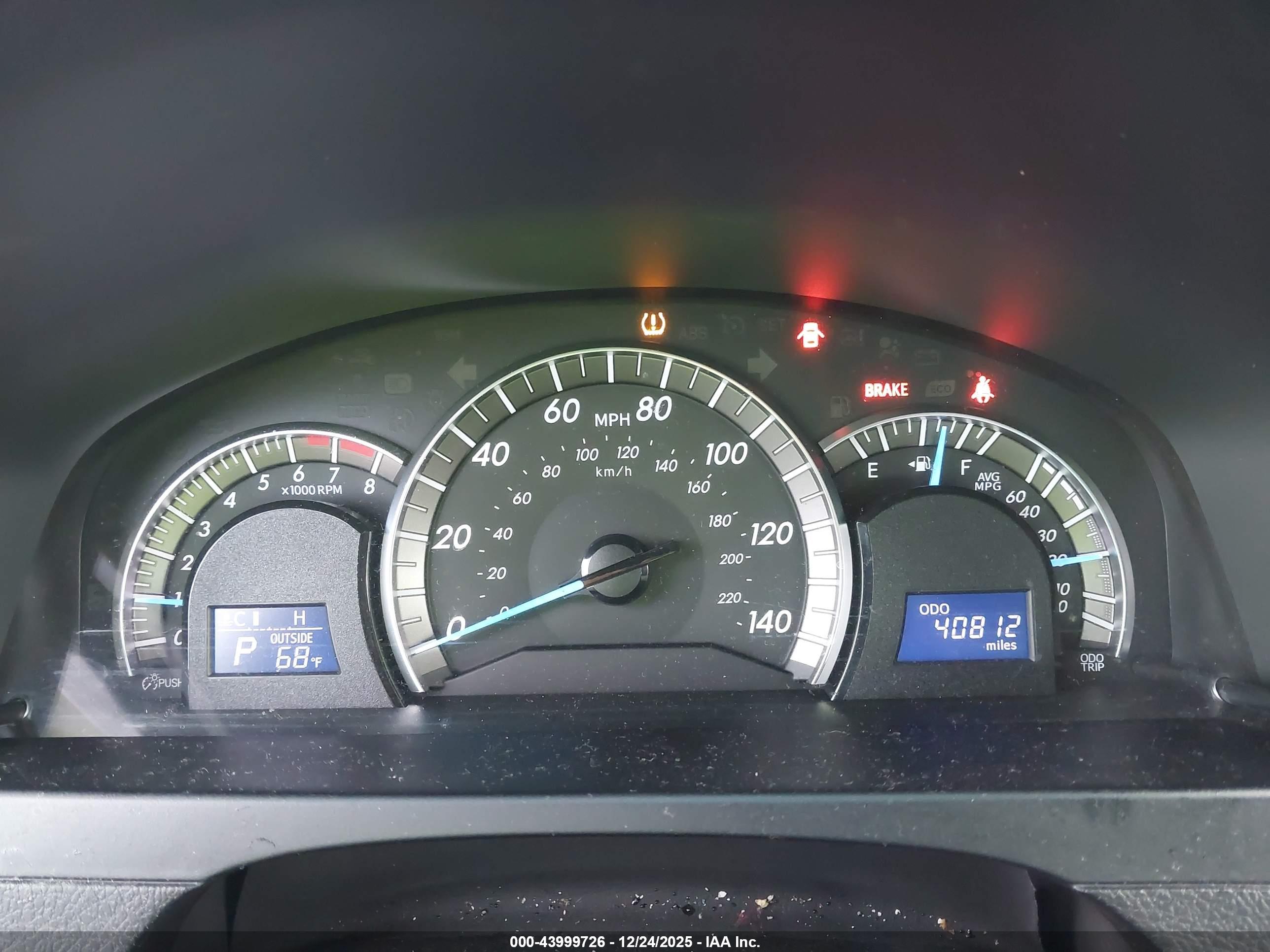 TOYOTA CAMRY image 7