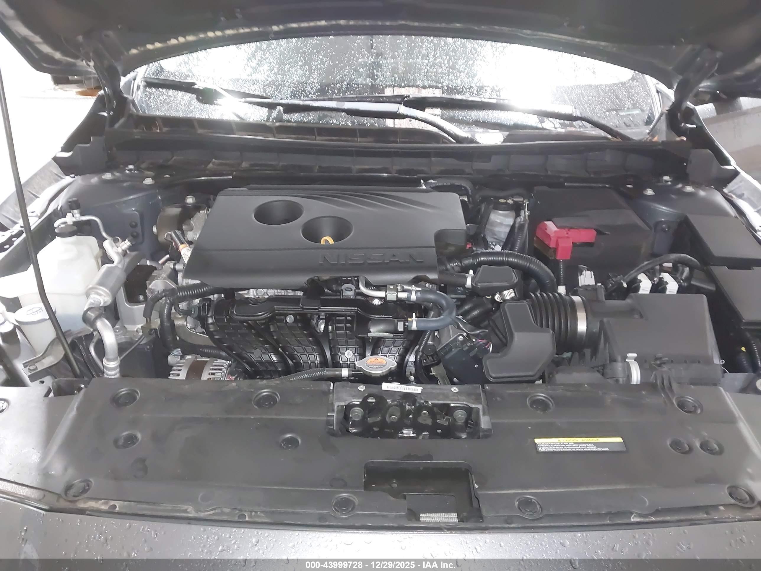 NISSAN ALTIMA image 10