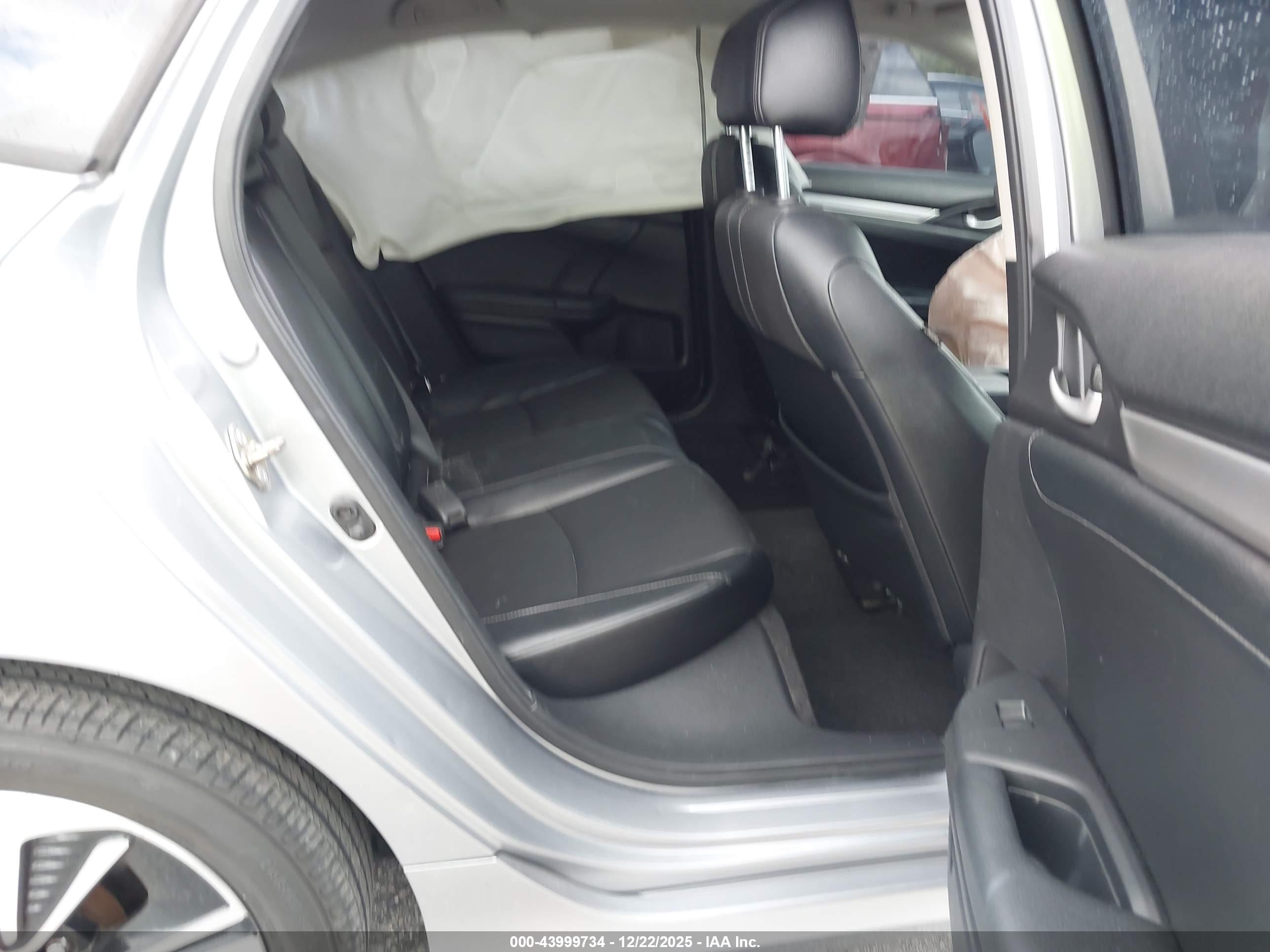 HONDA CIVIC image 8
