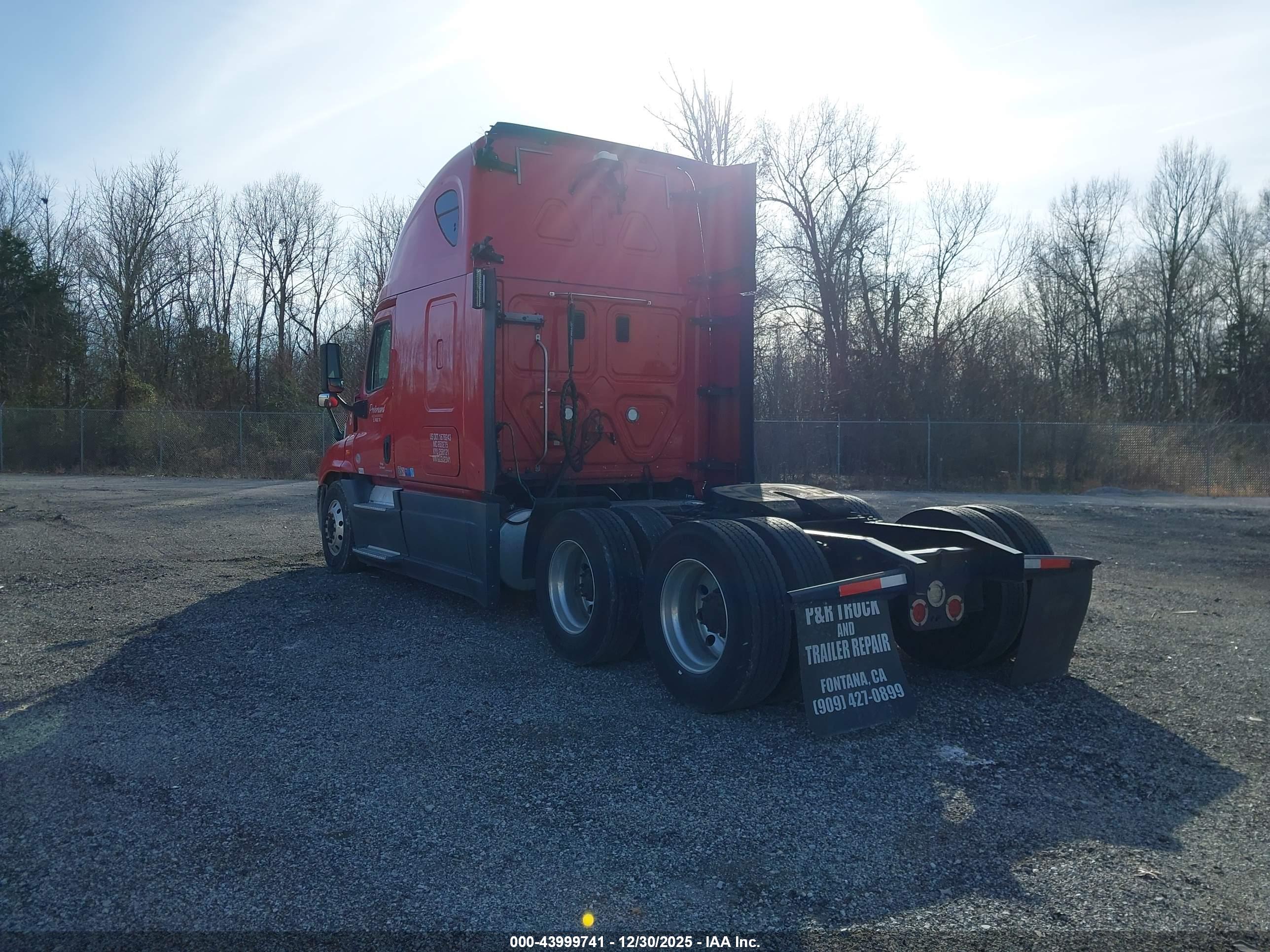 FREIGHTLINER CASCADIA image 3