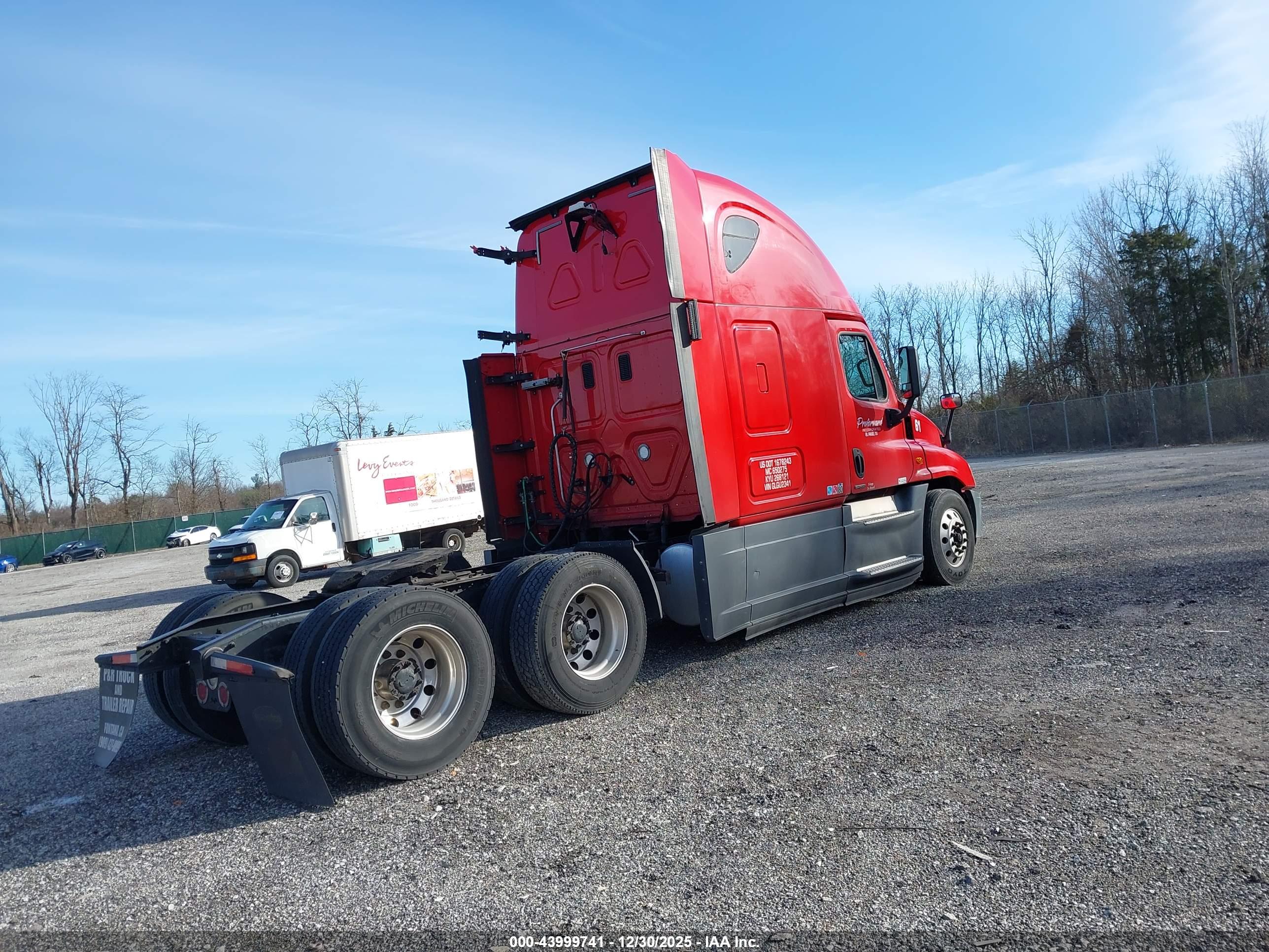 FREIGHTLINER CASCADIA image 4