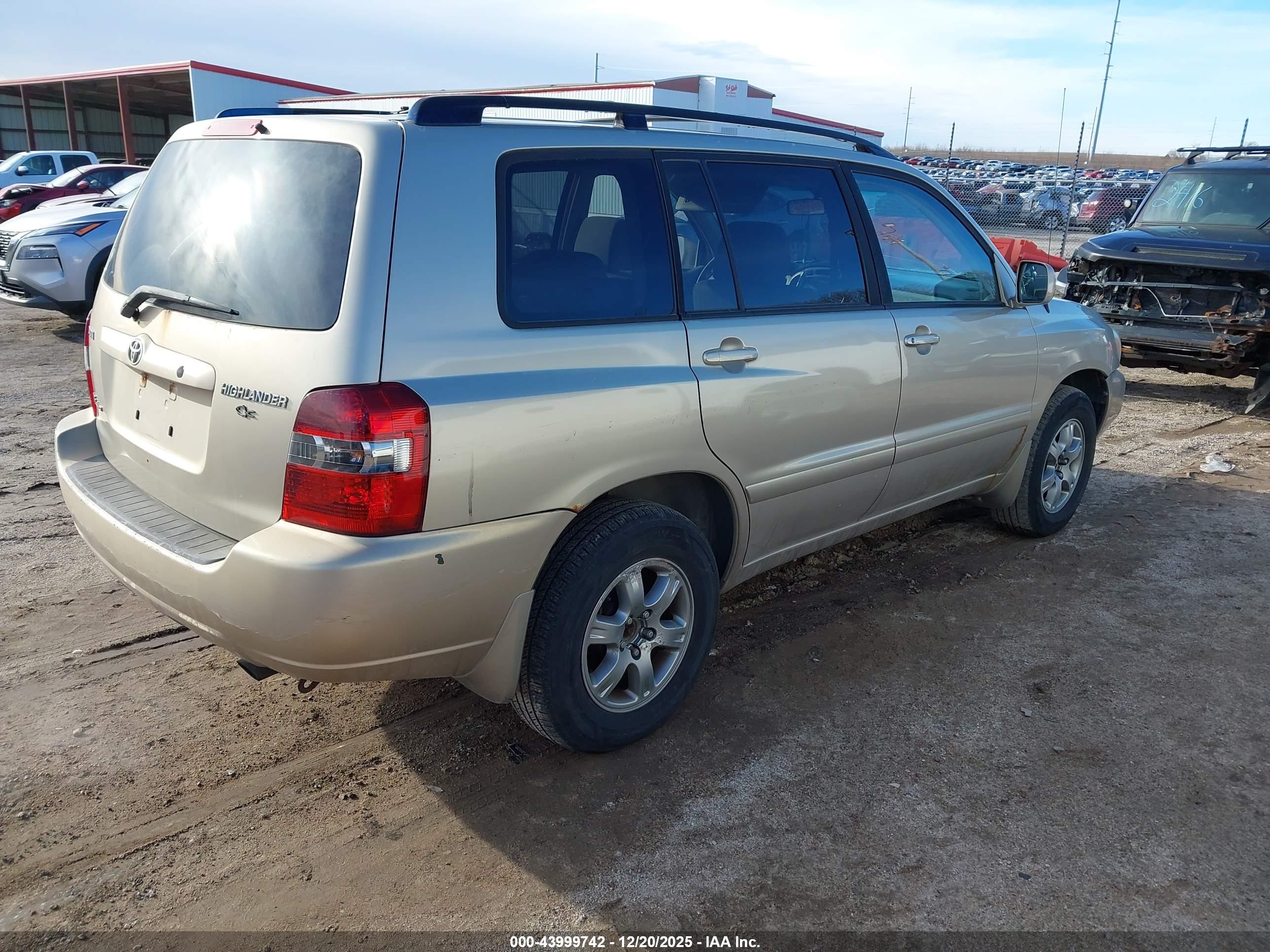 TOYOTA HIGHLANDER image 4