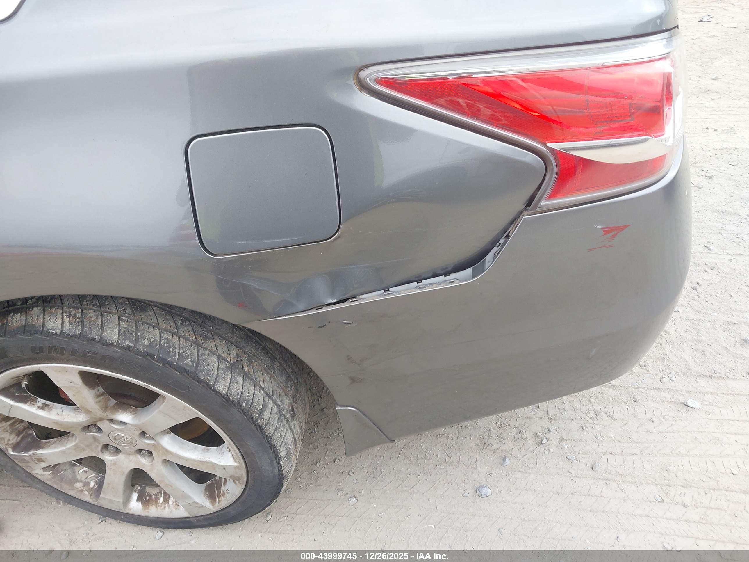 NISSAN ALTIMA image 6