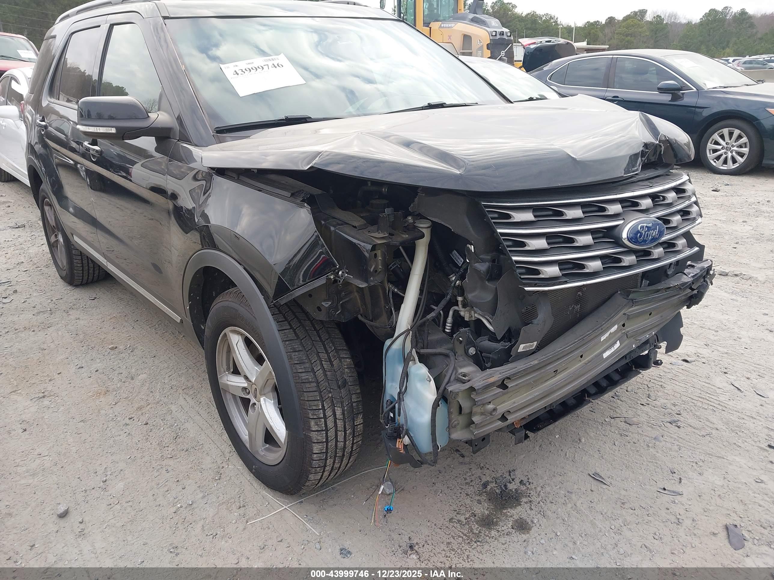 FORD EXPLORER image 6