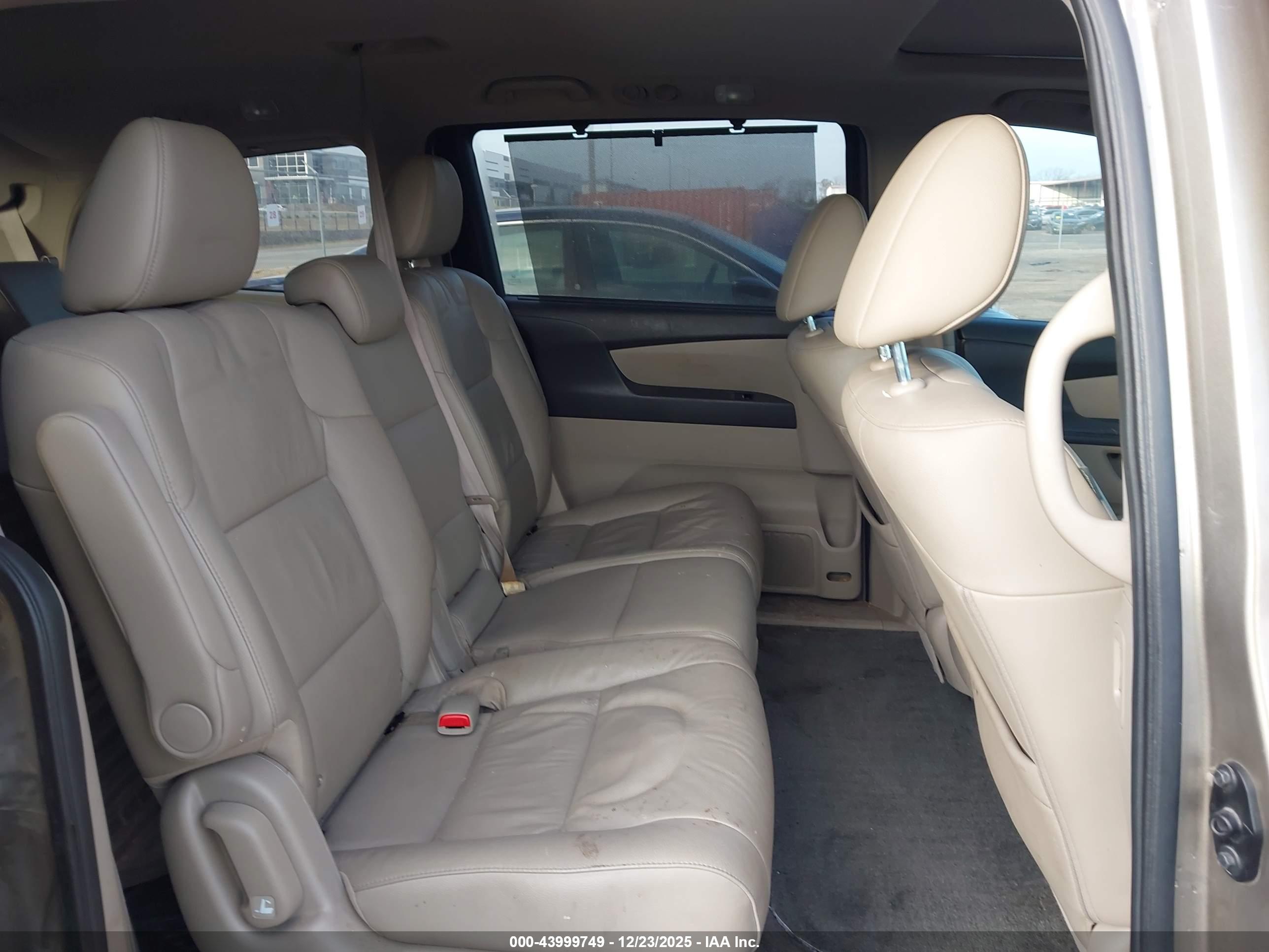 HONDA ODYSSEY image 8