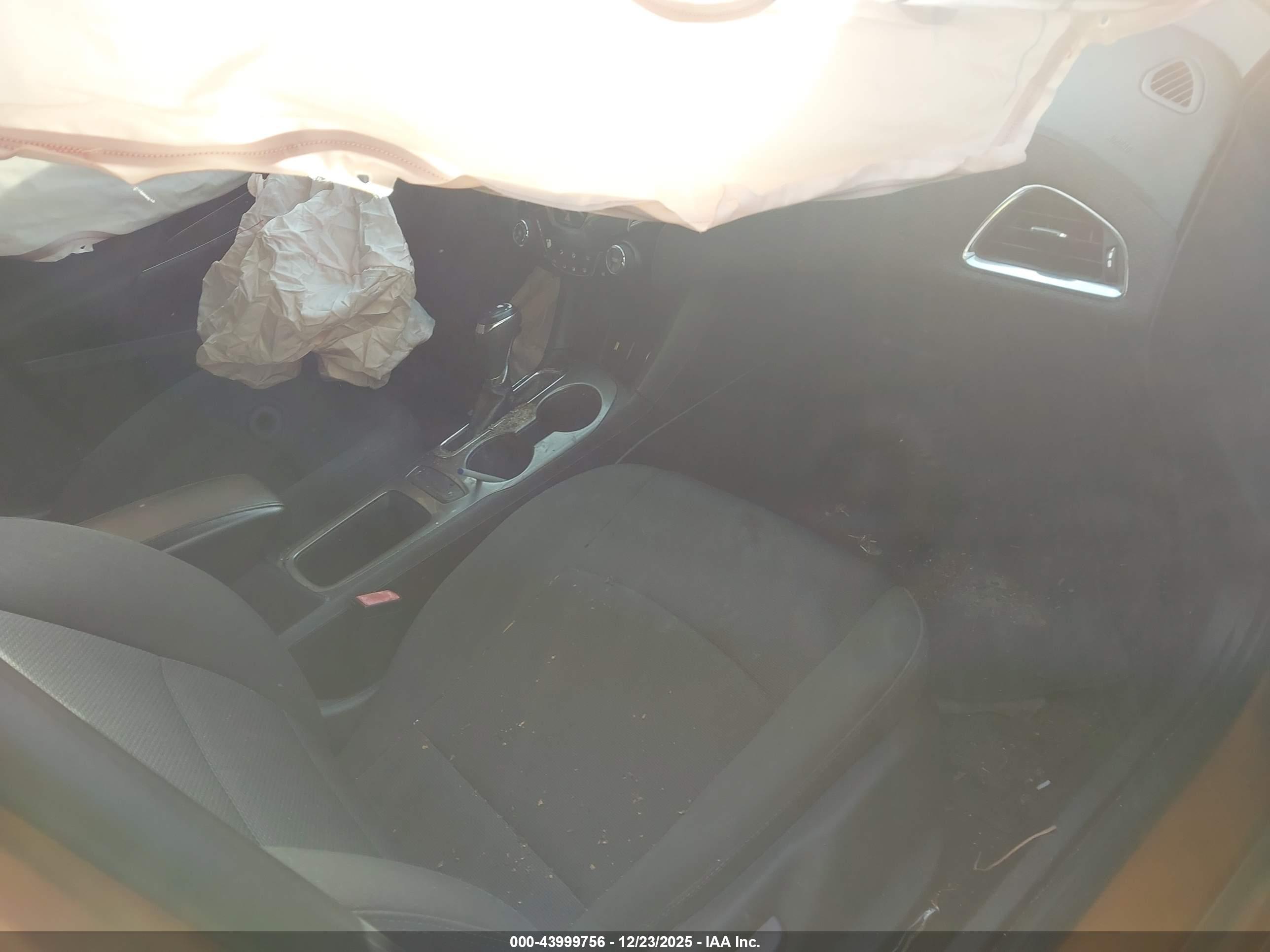 CHEVROLET CRUZE image 5