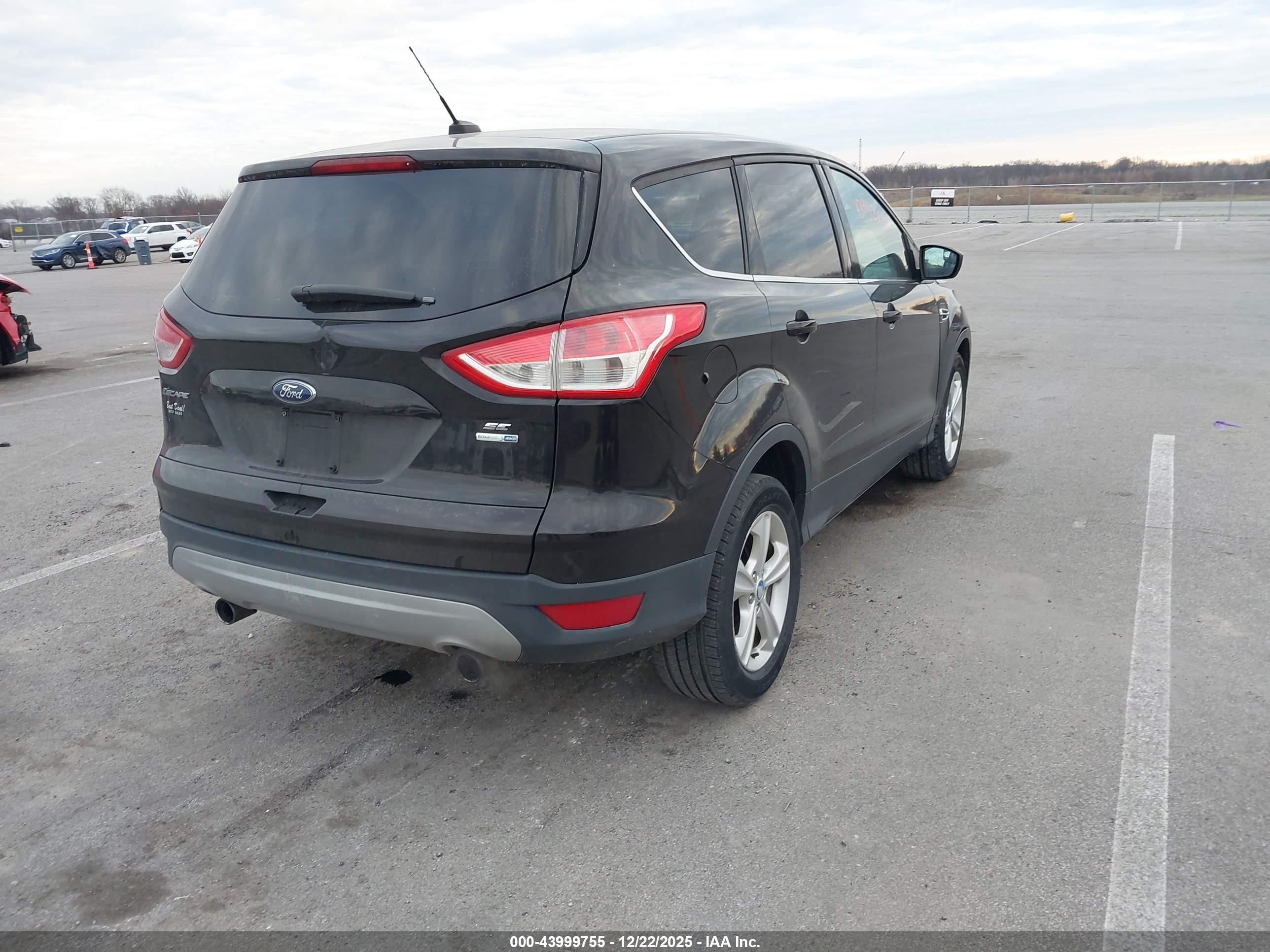 FORD ESCAPE image 4