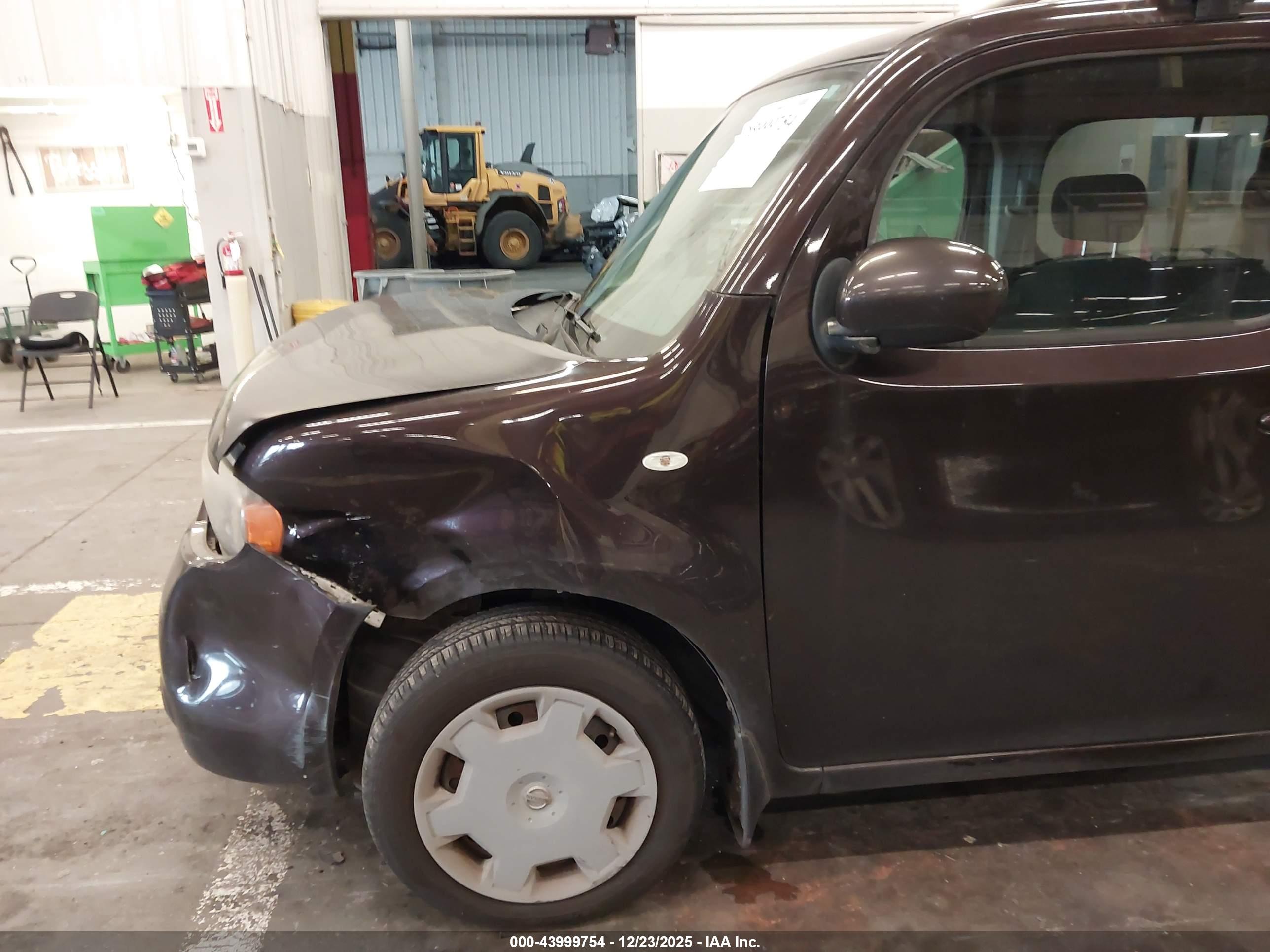 NISSAN CUBE image 6