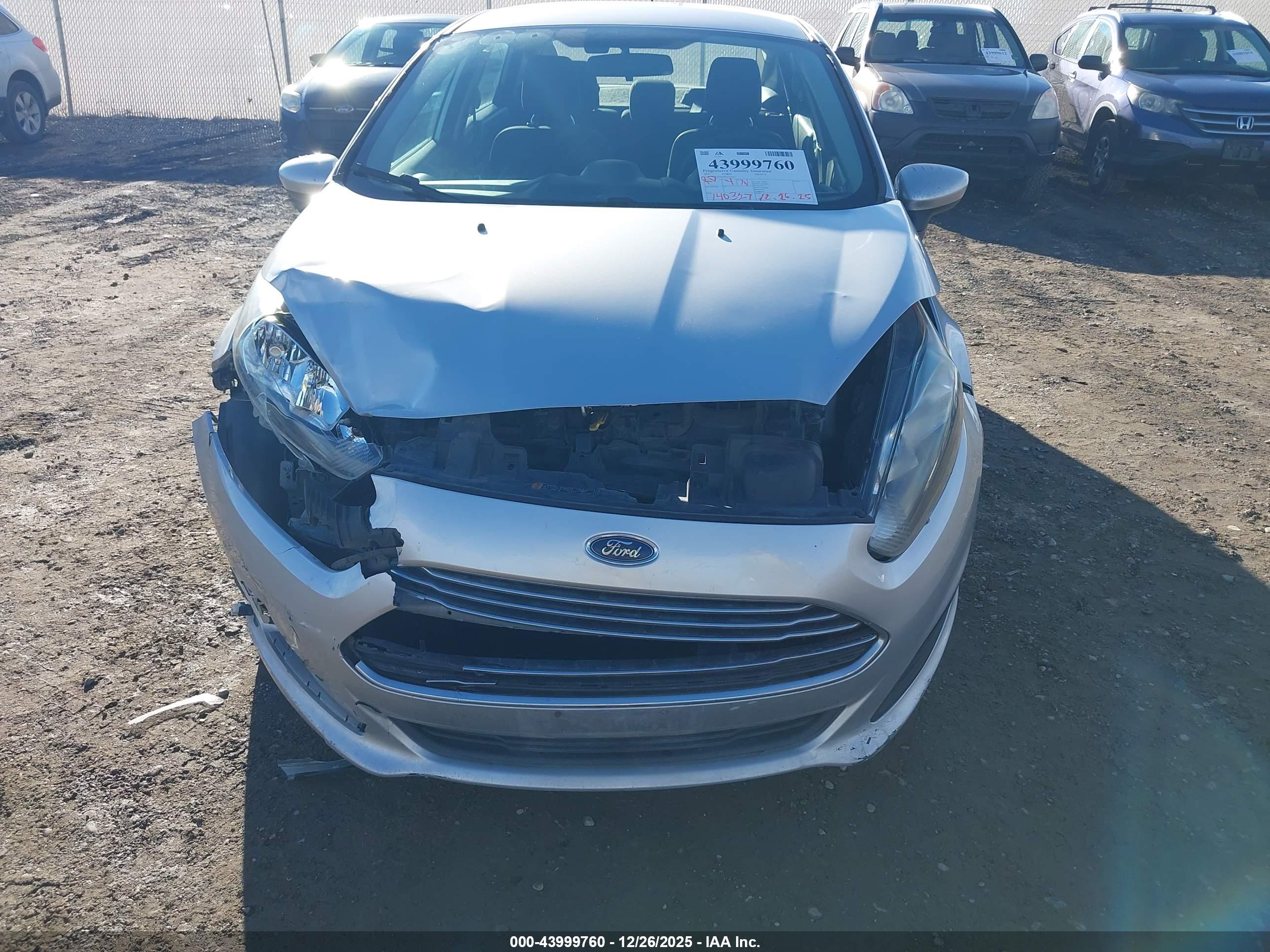 FORD FIESTA image 6