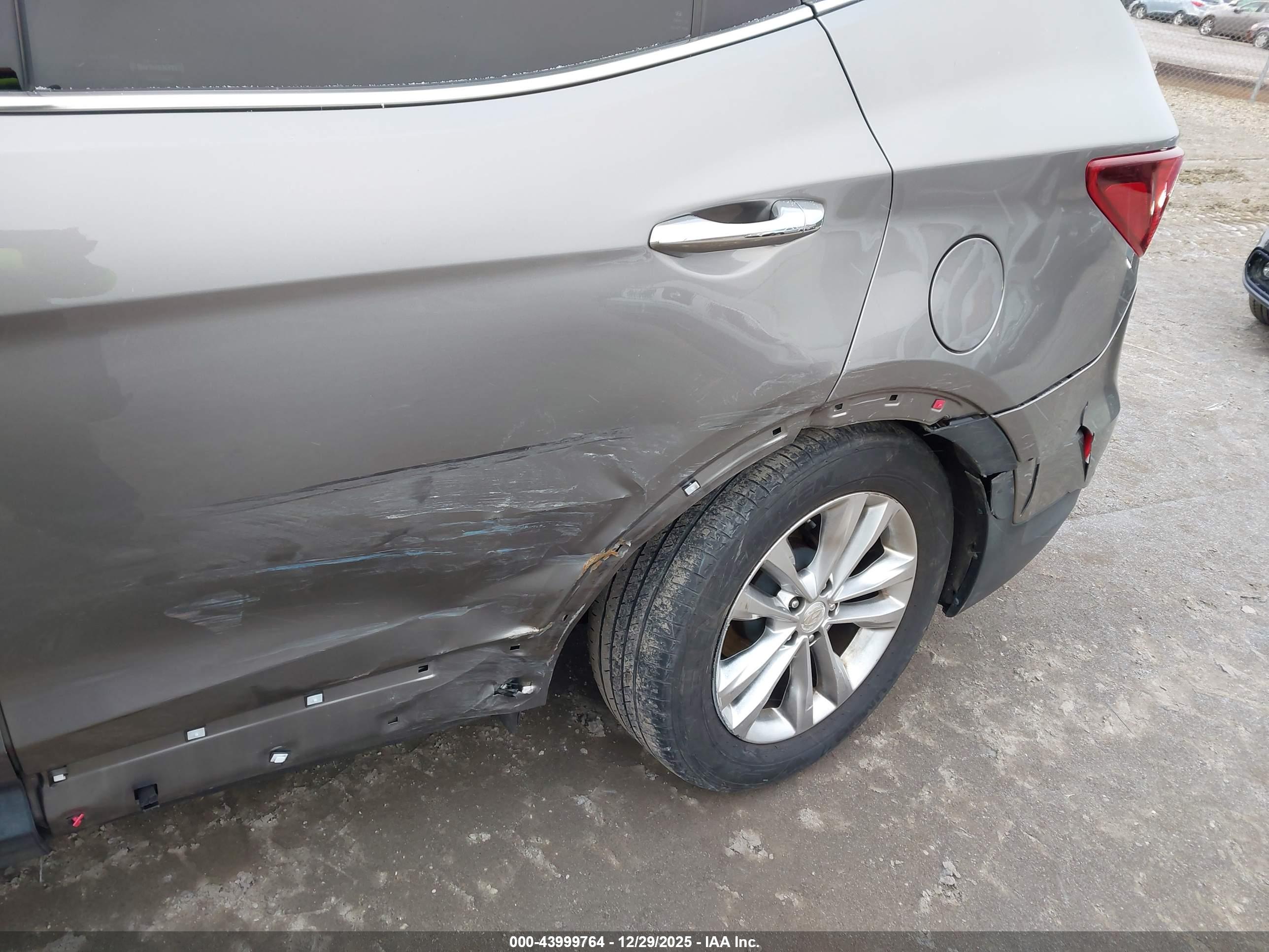 HYUNDAI SANTA image 6