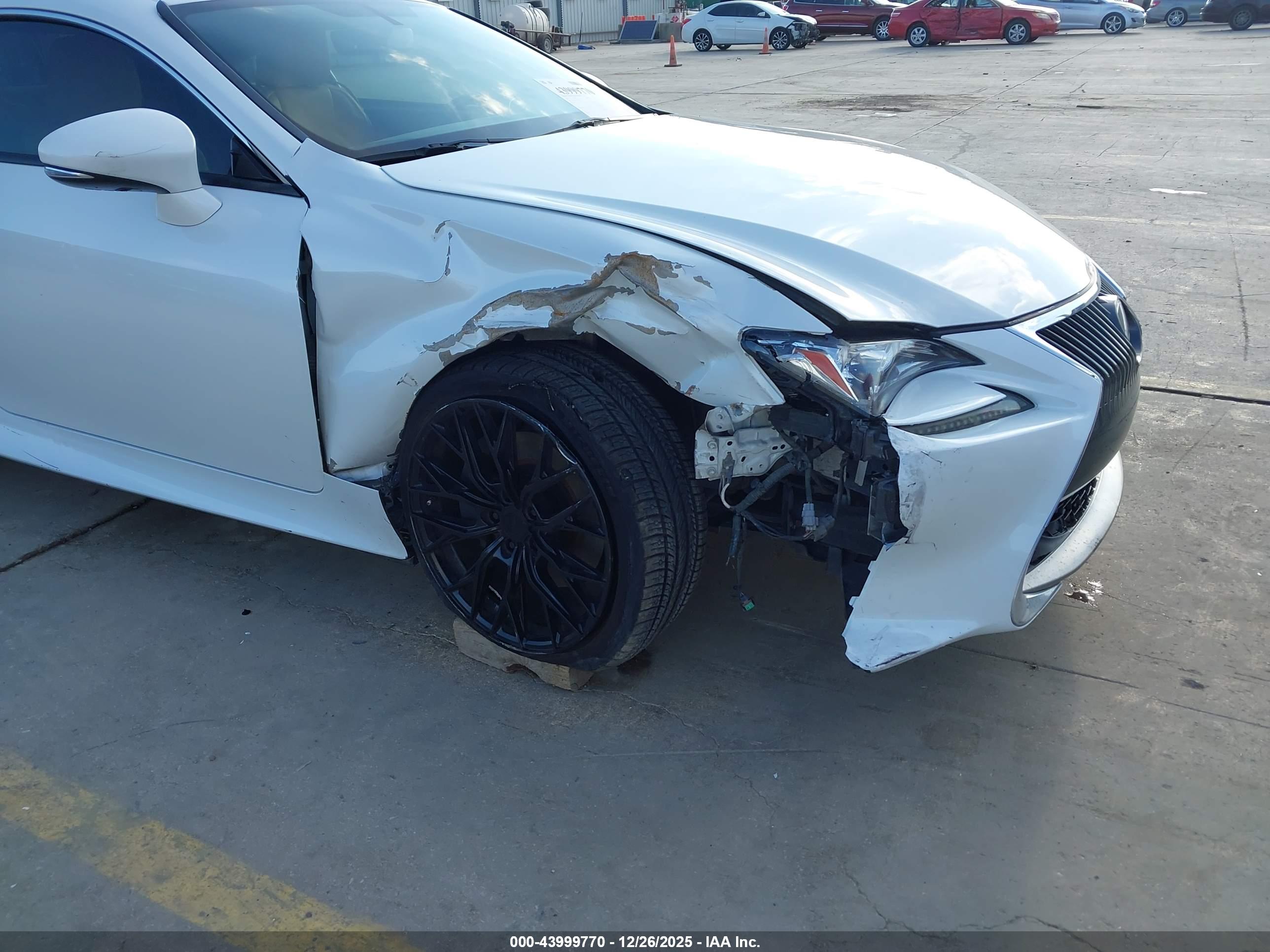 LEXUS RC image 6