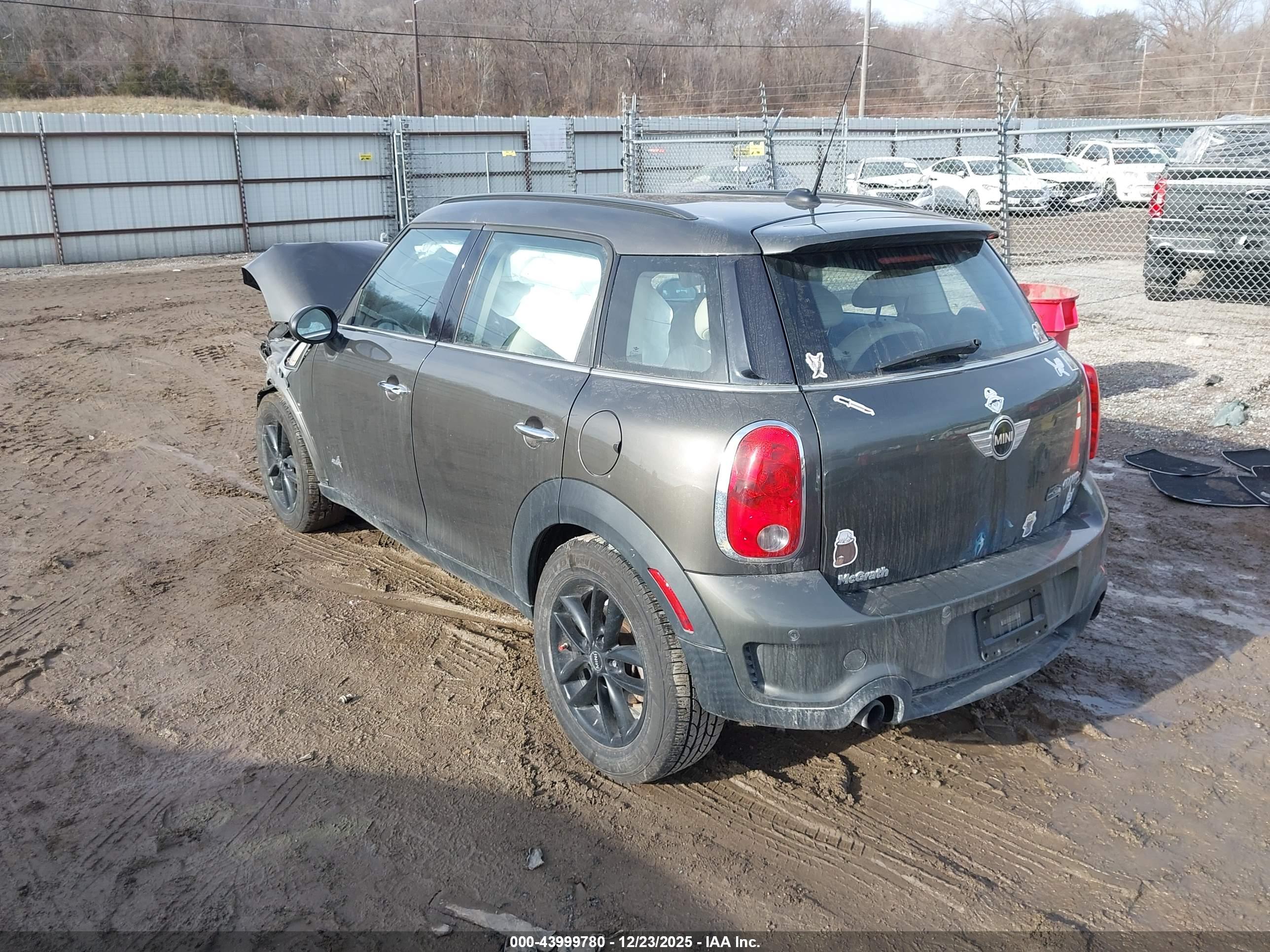 MINI COOPER image 3