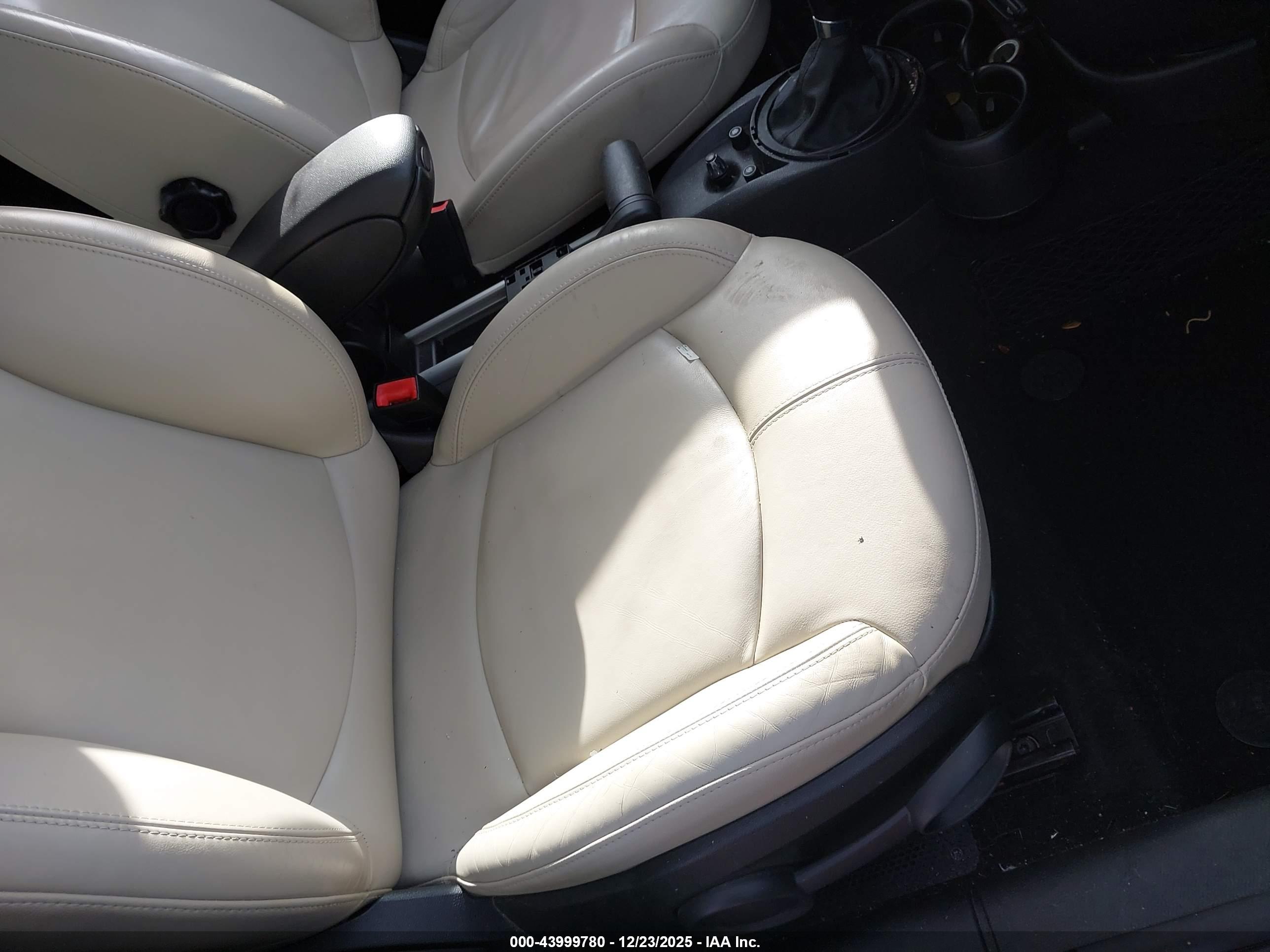 MINI COOPER image 5