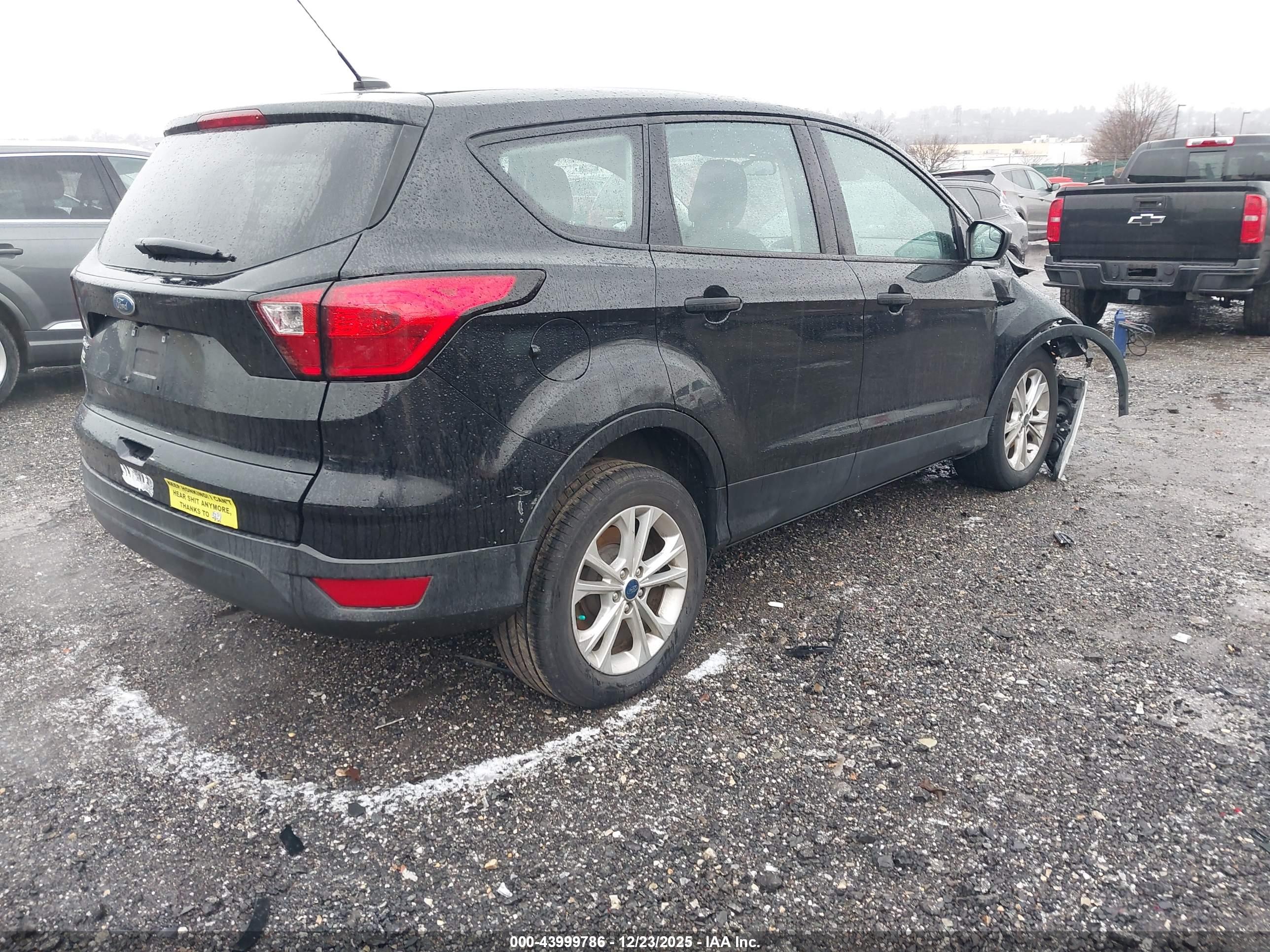 FORD ESCAPE image 4