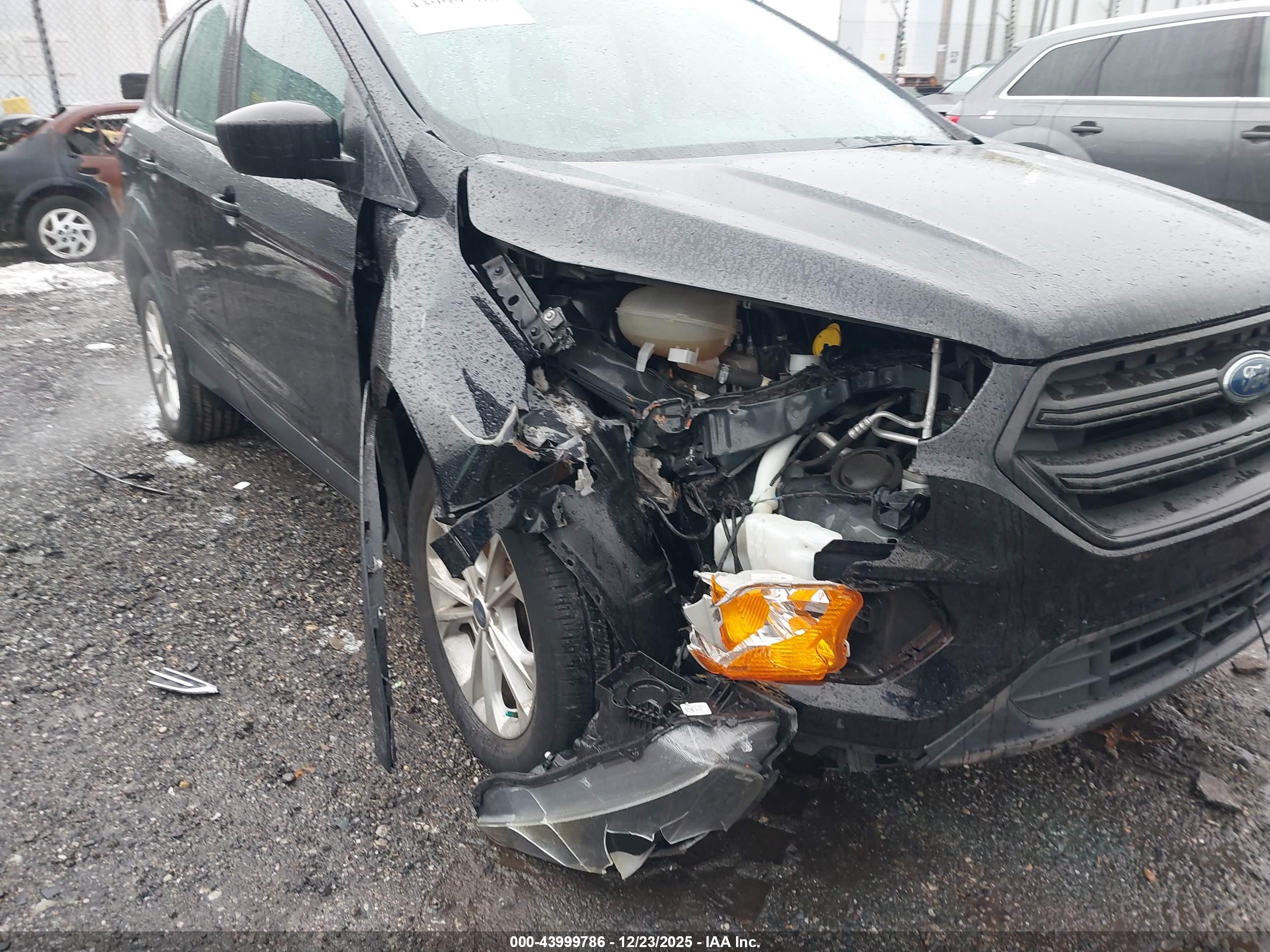FORD ESCAPE image 6