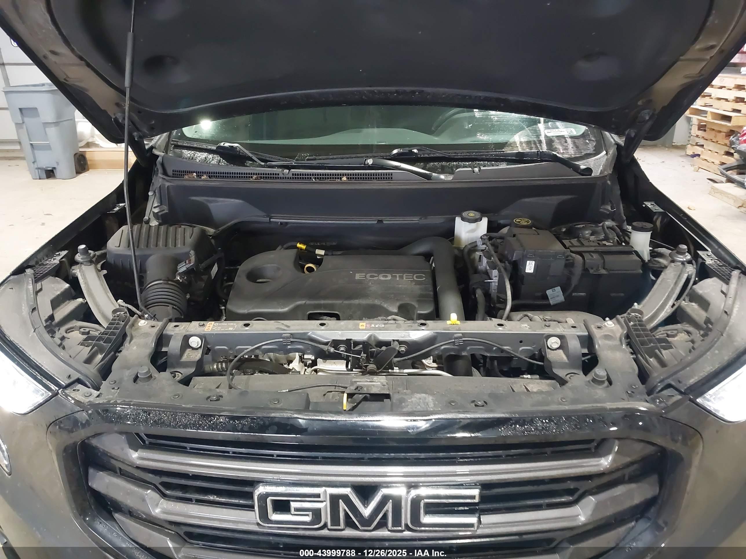 GMC TERRAIN image 10