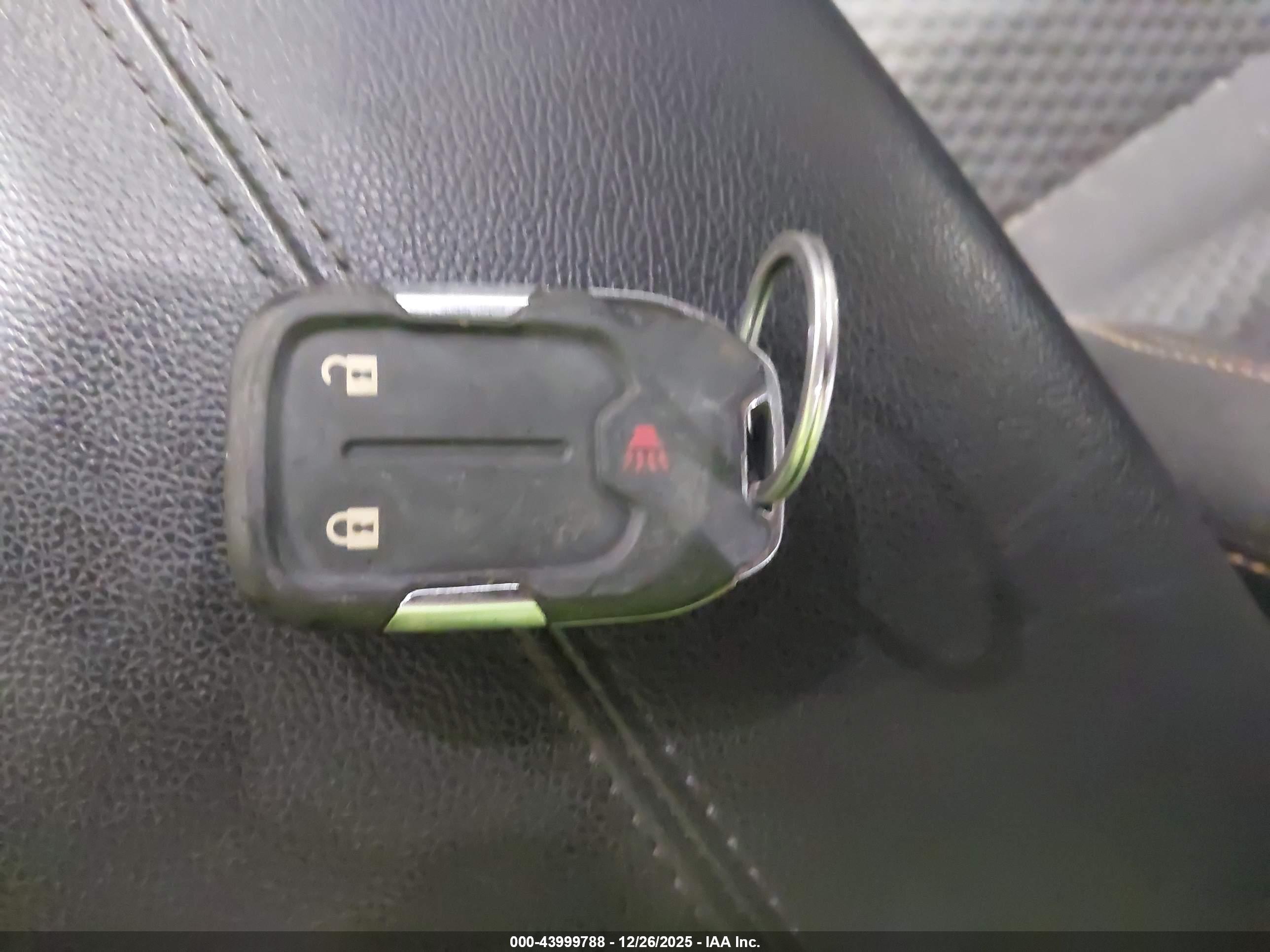 GMC TERRAIN image 11