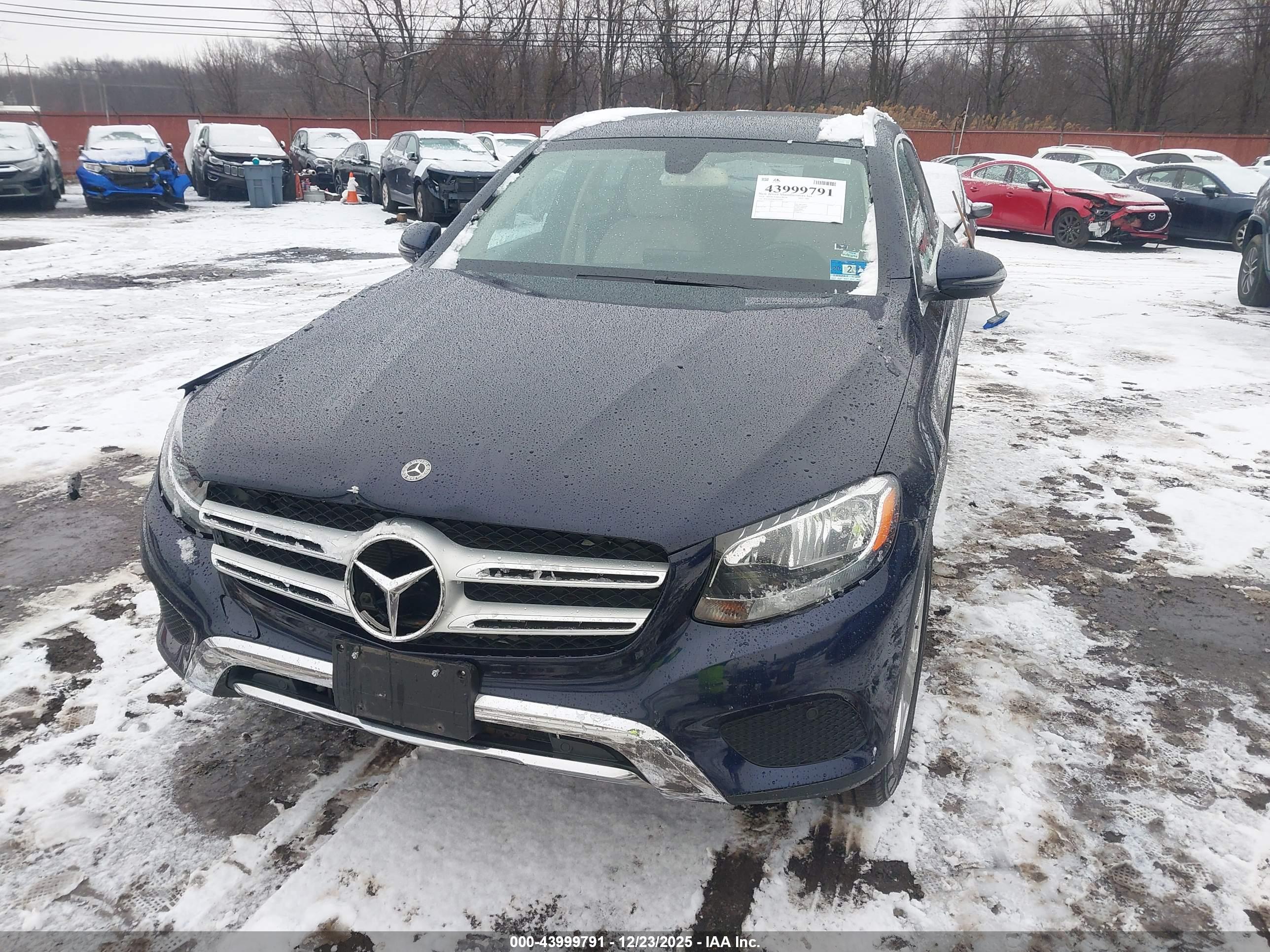 MERCEDES-BENZ GLC image 6