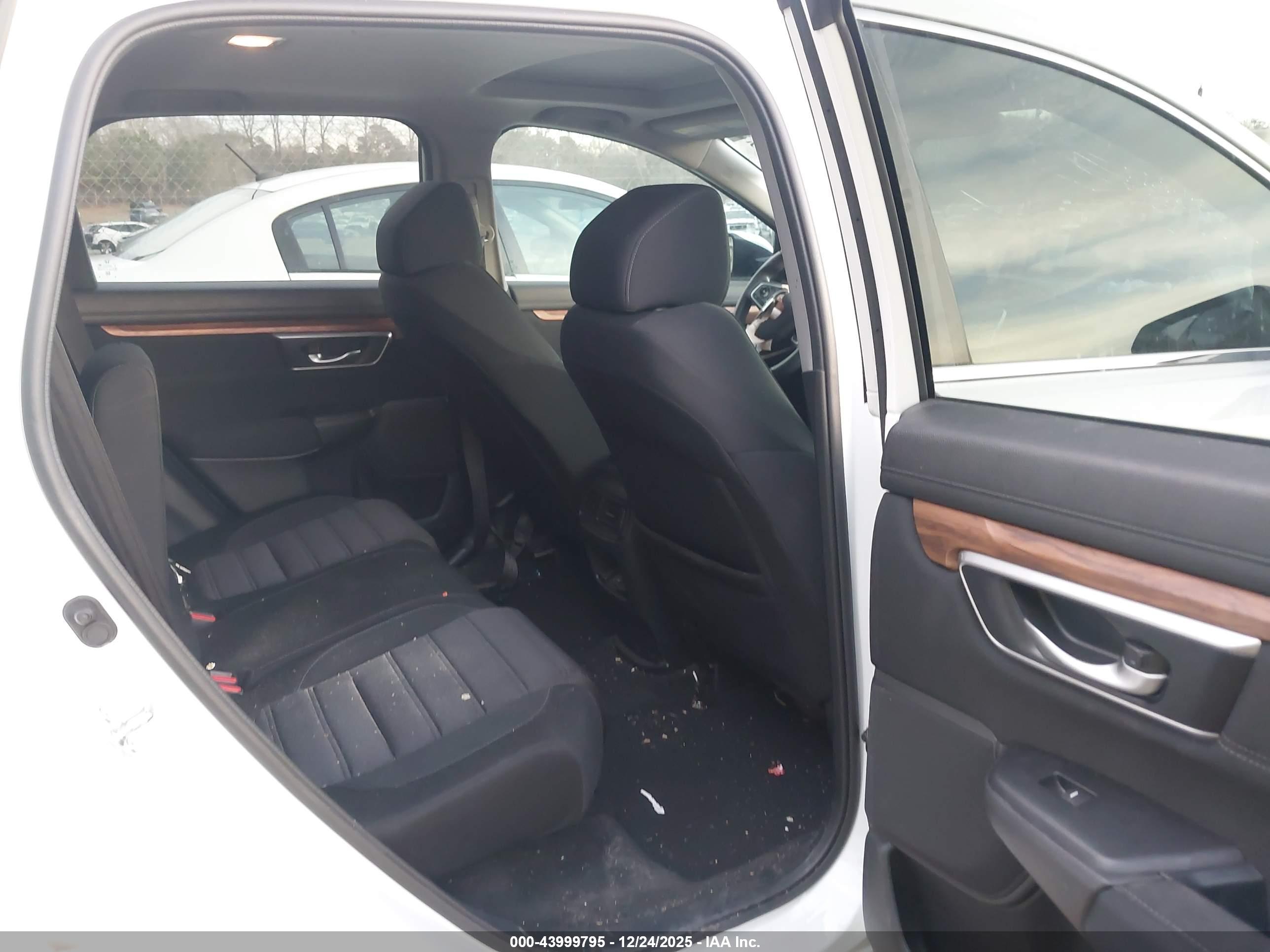 HONDA CR-V image 8