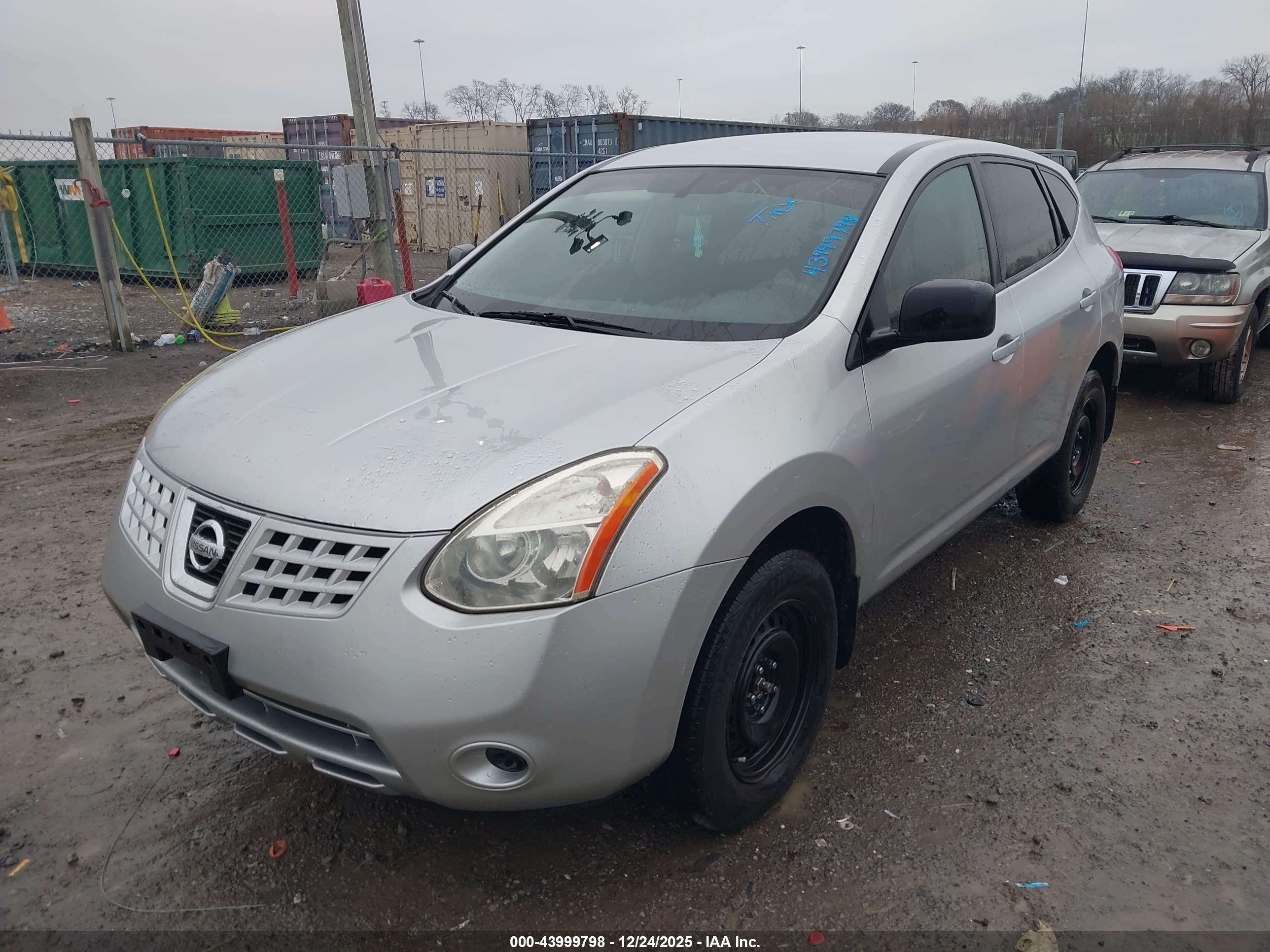NISSAN ROGUE image 6