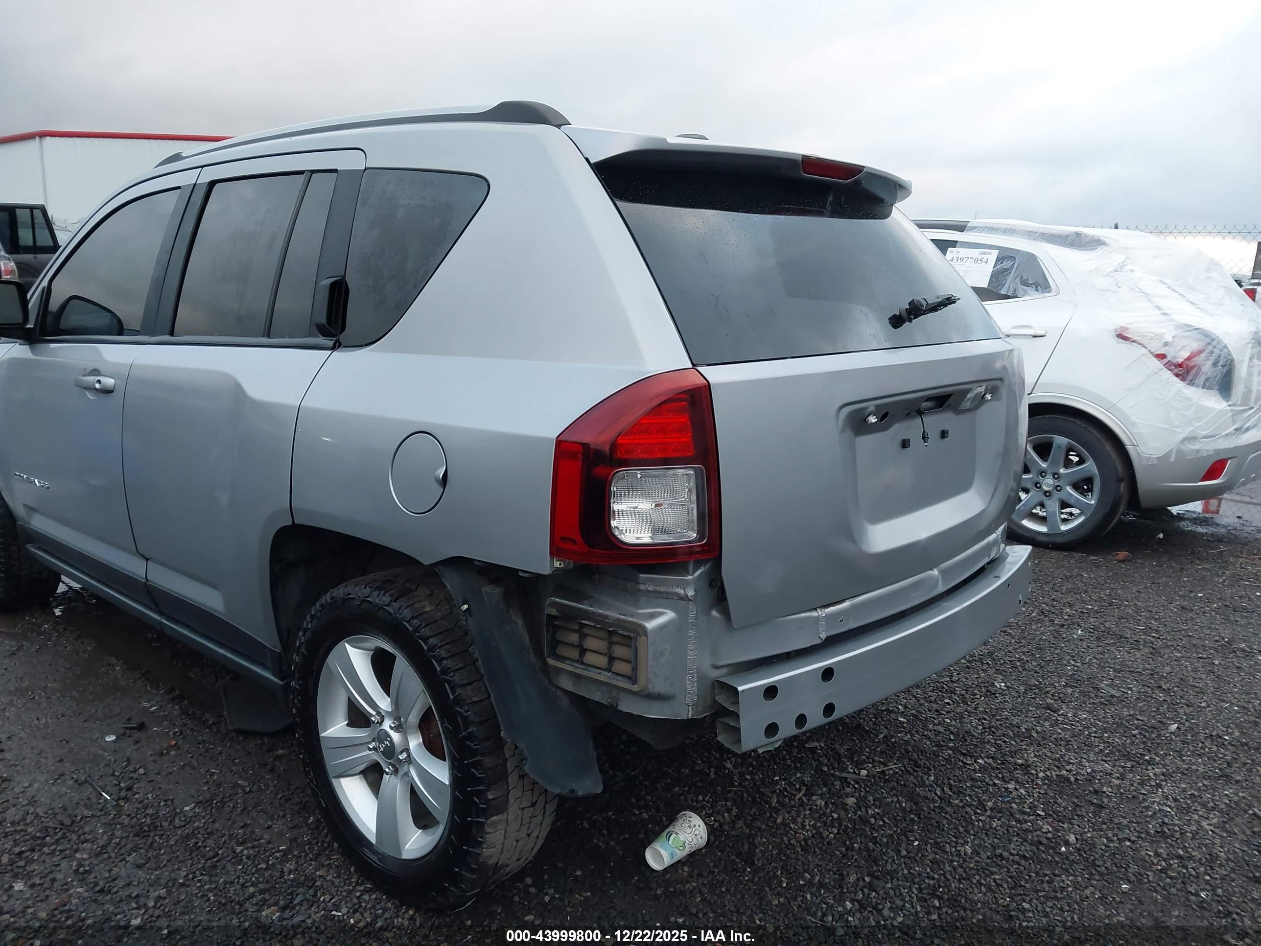 JEEP COMPASS image 6