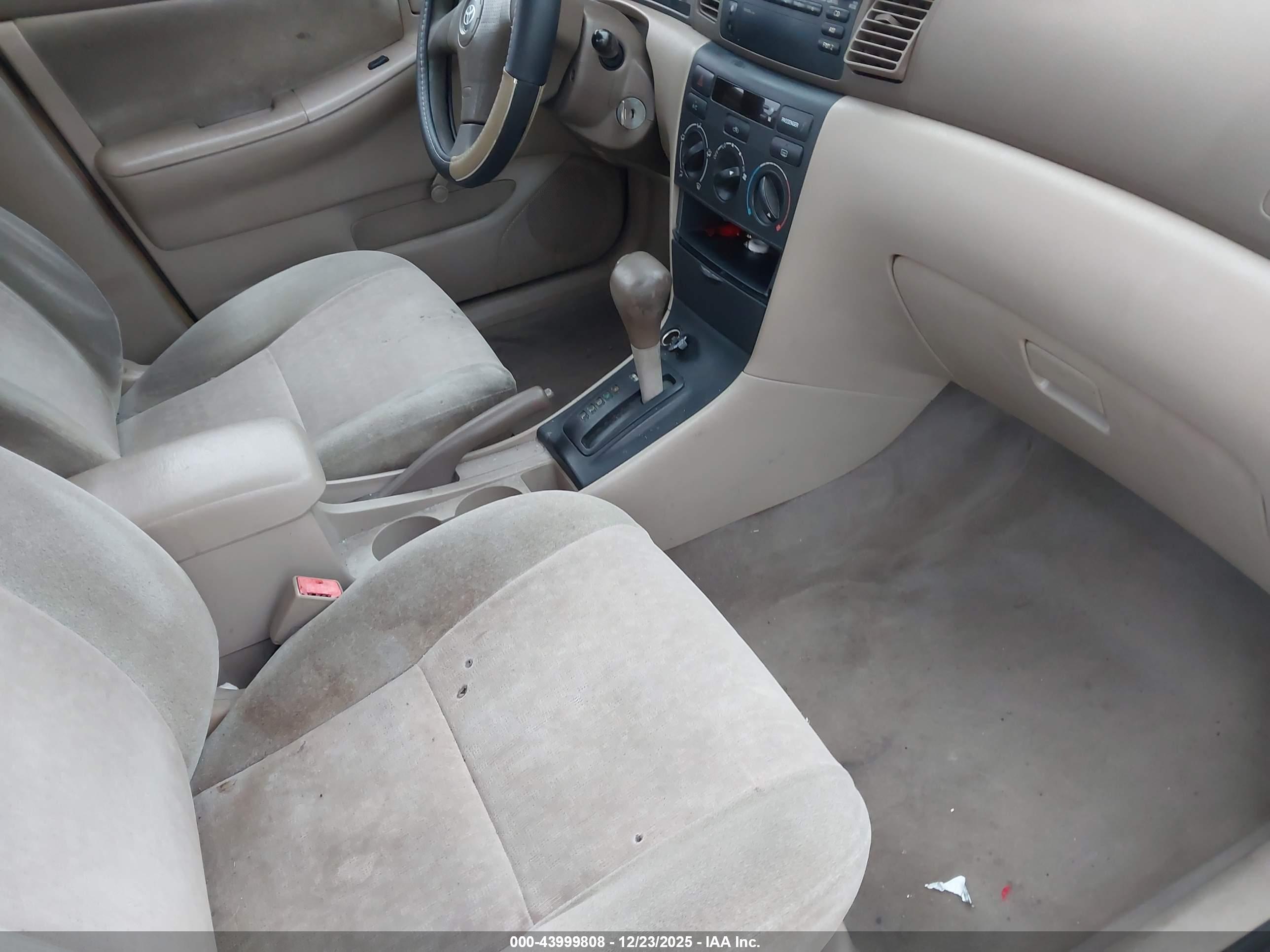 TOYOTA COROLLA image 5
