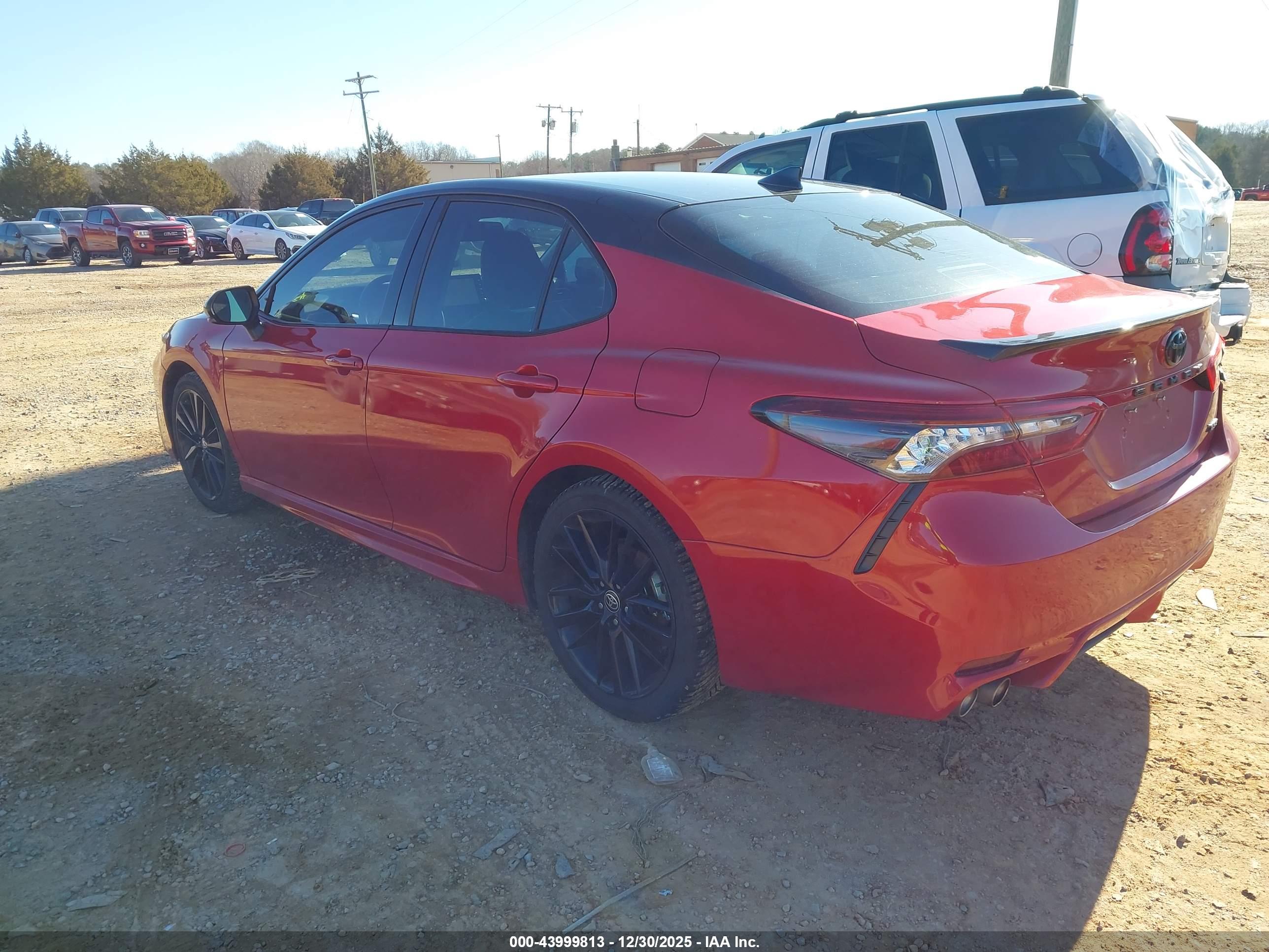 TOYOTA CAMRY image 3